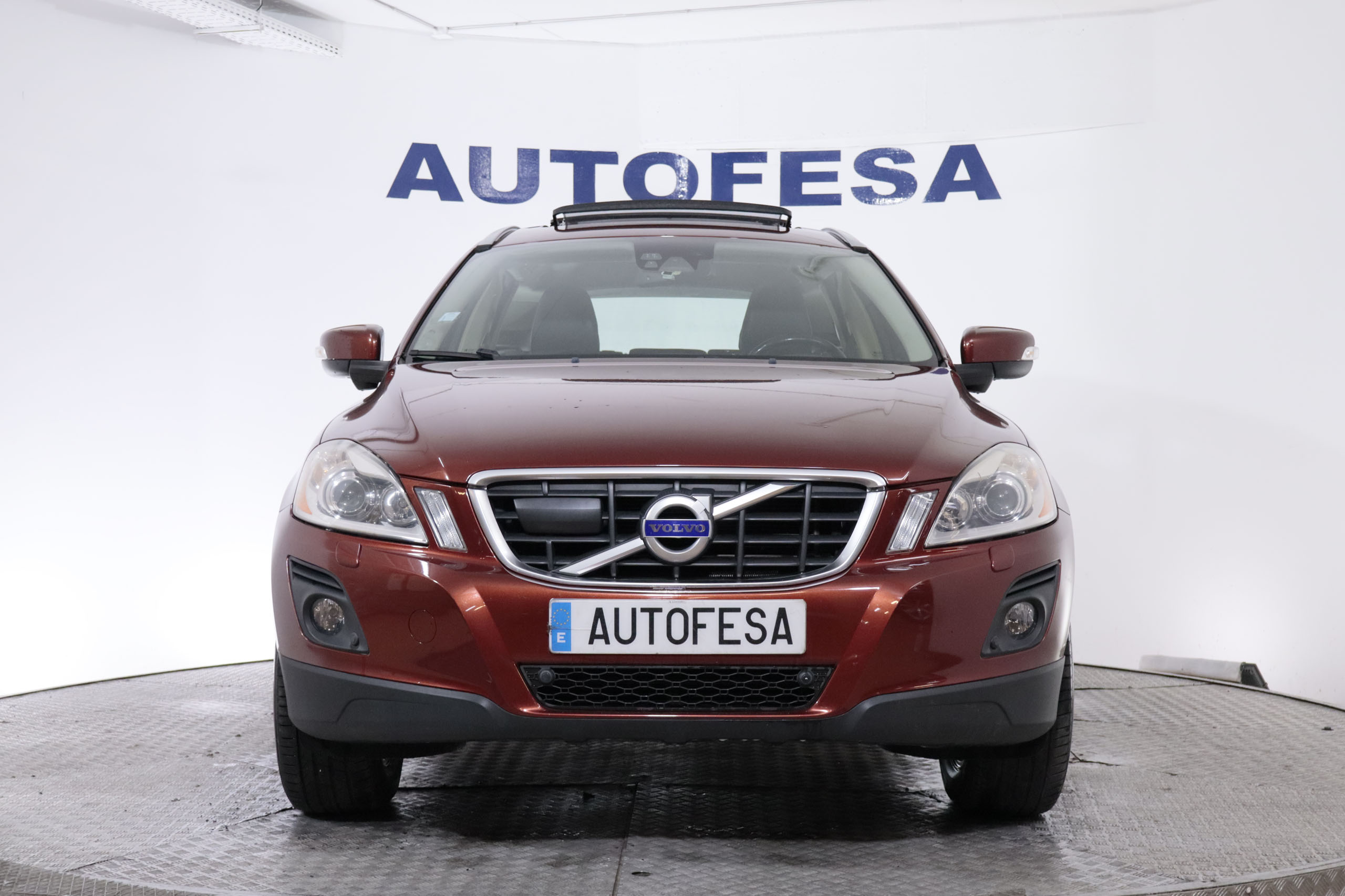 Volvo Xc 60 2.4 D AUTO SUMMUM 175CV 5P # CUERO, TECHO ELECT, NAVY,PARKTRONIC foto 2