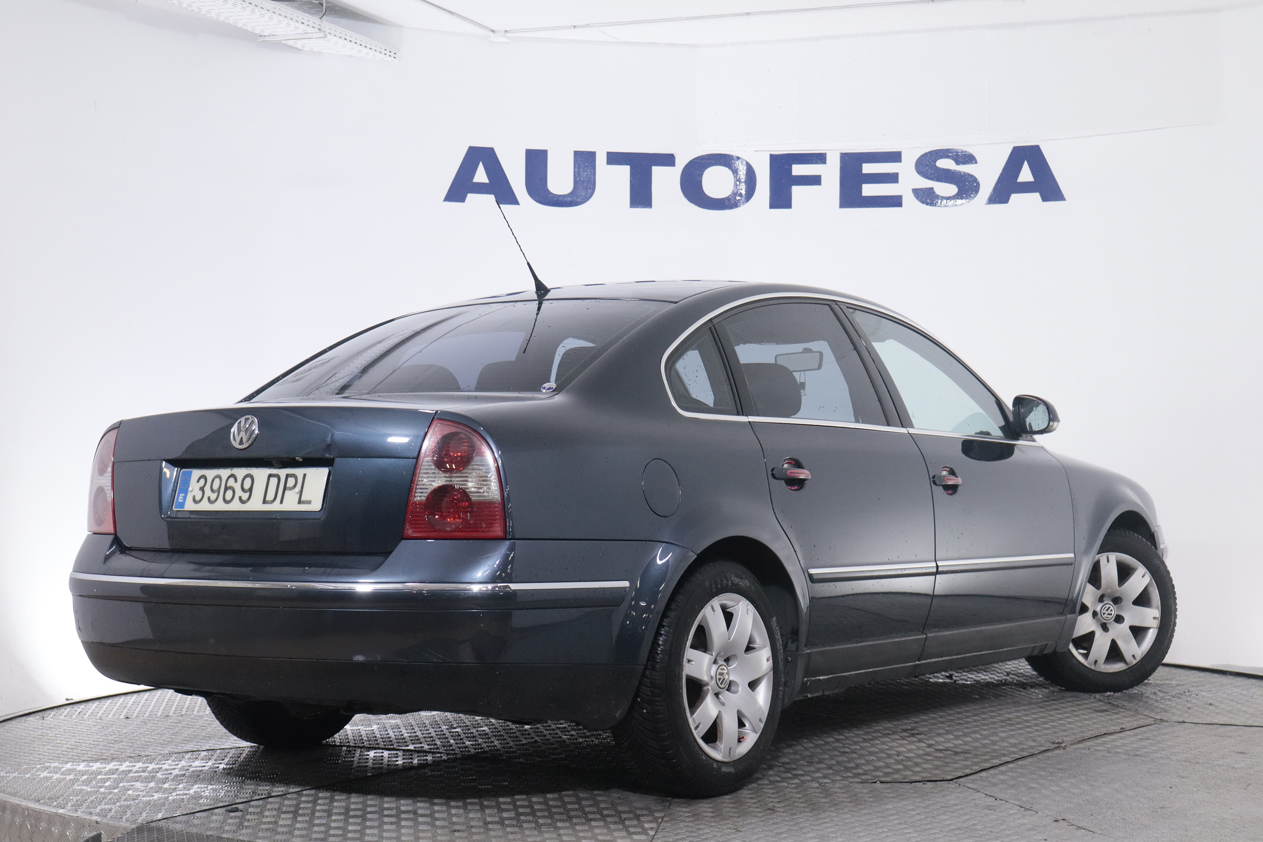 Volkswagen Passat 1.9 TDI 130CV 4P foto 9