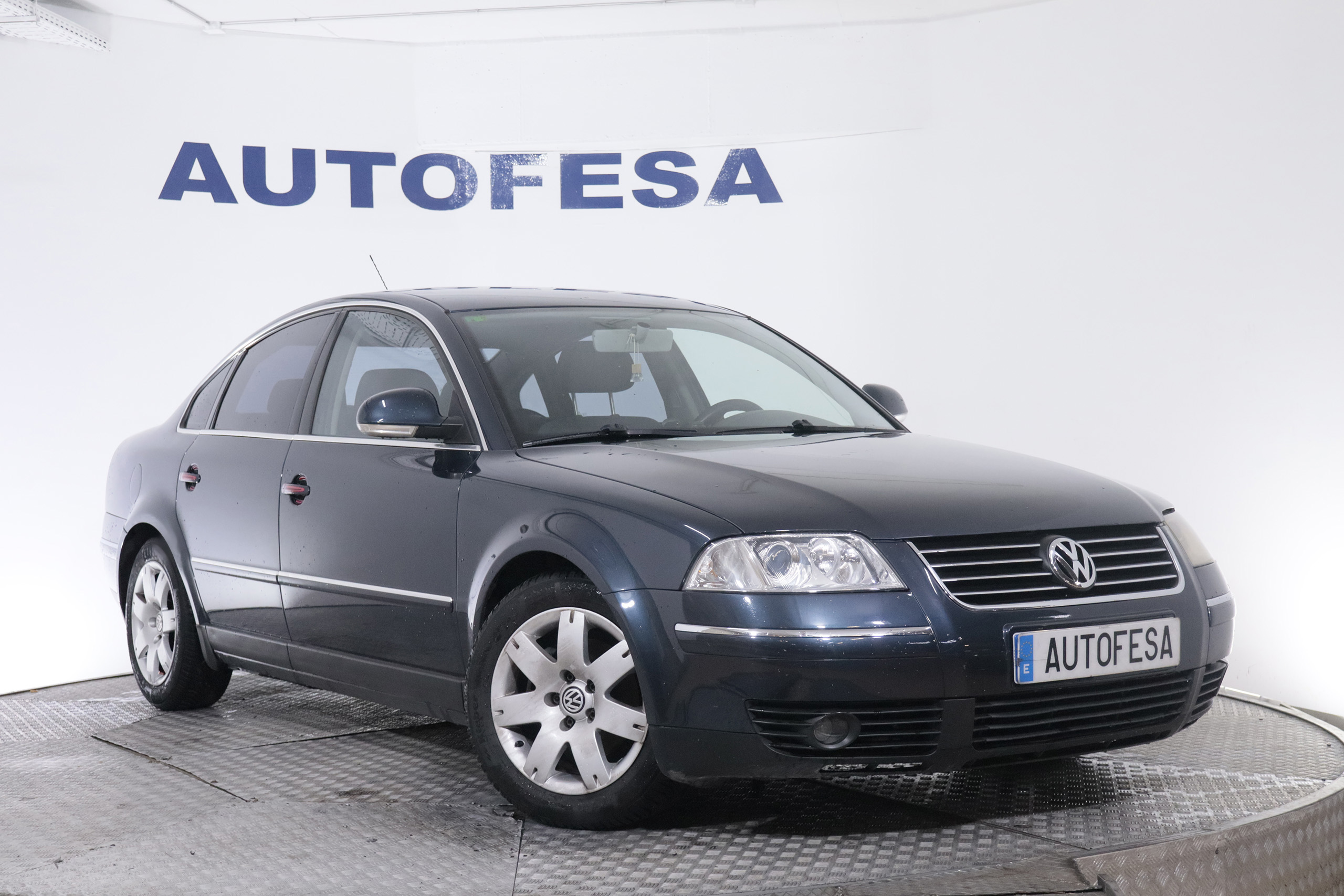 Volkswagen Passat 1.9 TDI 130CV 4P foto 3