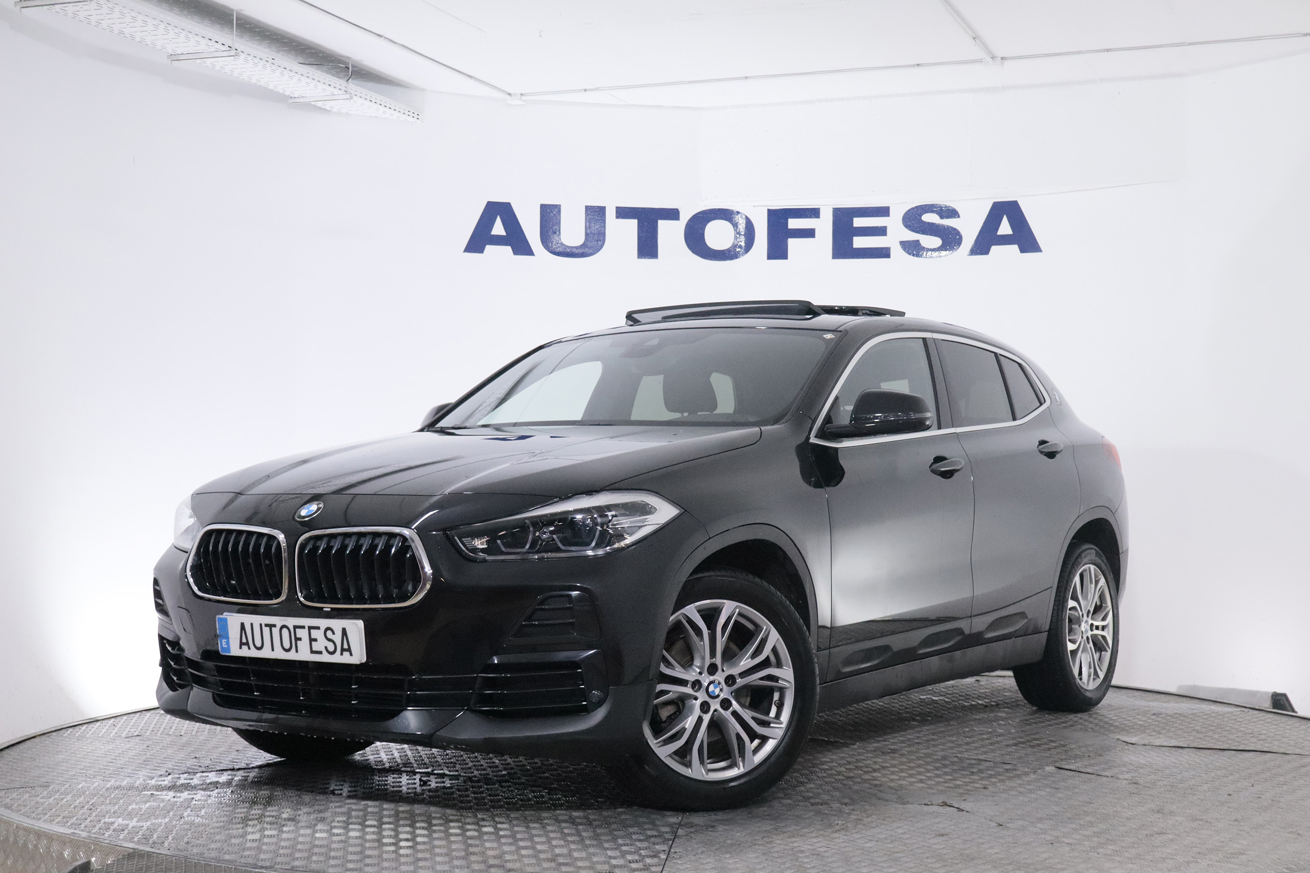 BMW X2 18I SDRIVE AUTO 140CV 5P # IVA DEDUCIBLE, TECHO ELEC, NAVY,PARKTRONIC foto 1