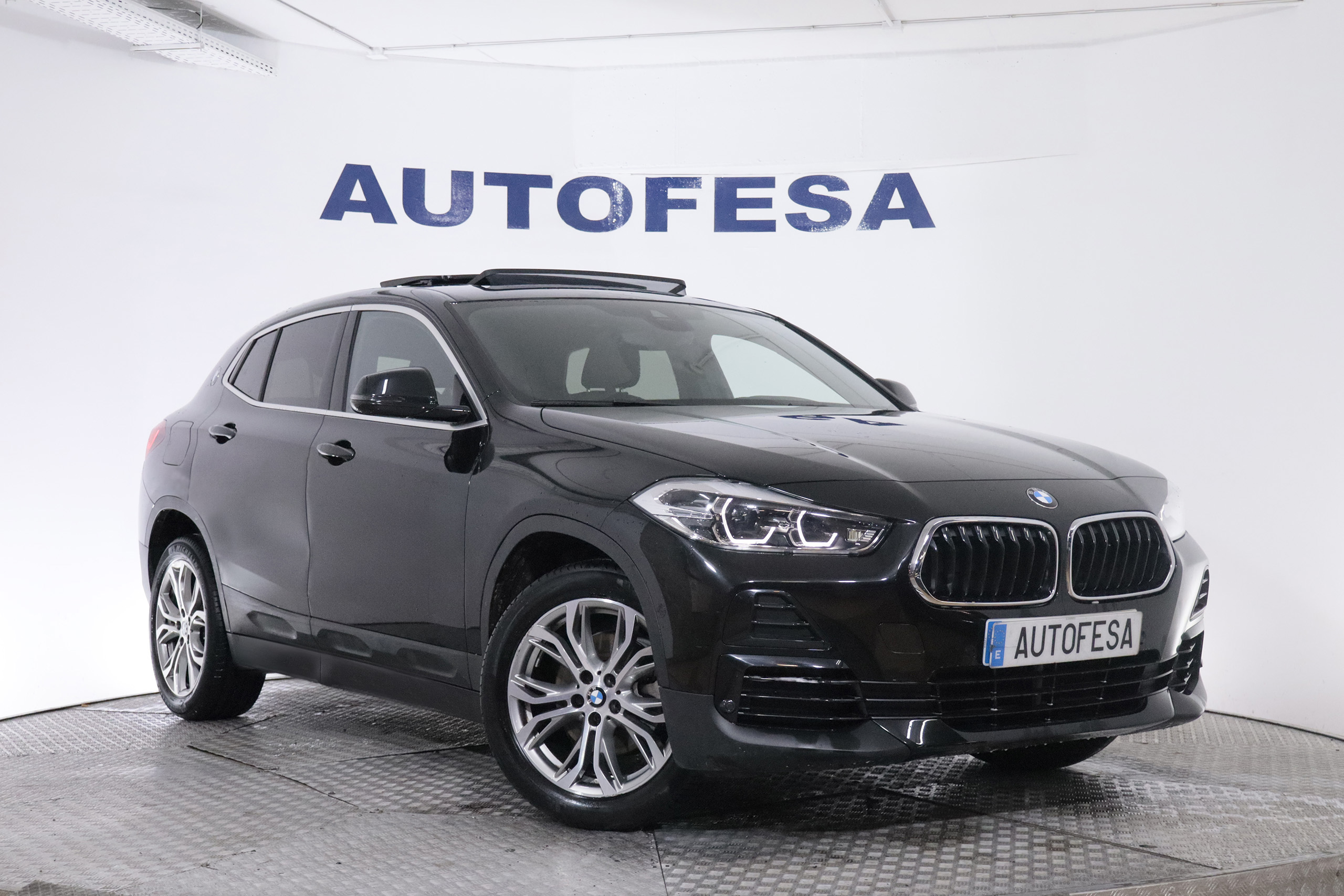 BMW X2 18I SDRIVE AUTO 140CV 5P # IVA DEDUCIBLE, TECHO ELEC, NAVY,PARKTRONIC foto 3