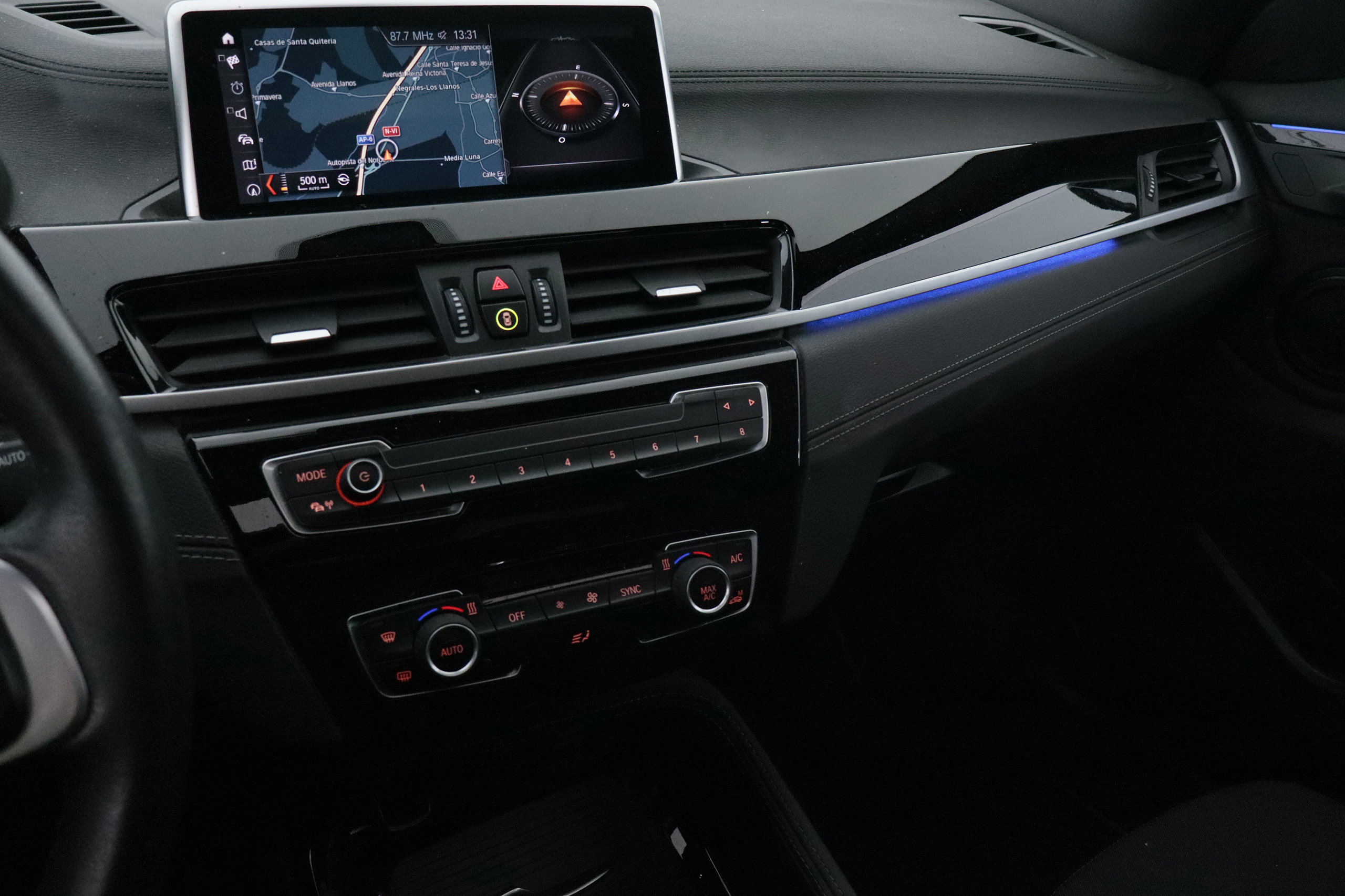 BMW X2 18I SDRIVE AUTO 140CV 5P # IVA DEDUCIBLE, TECHO ELEC, NAVY,PARKTRONIC foto 19