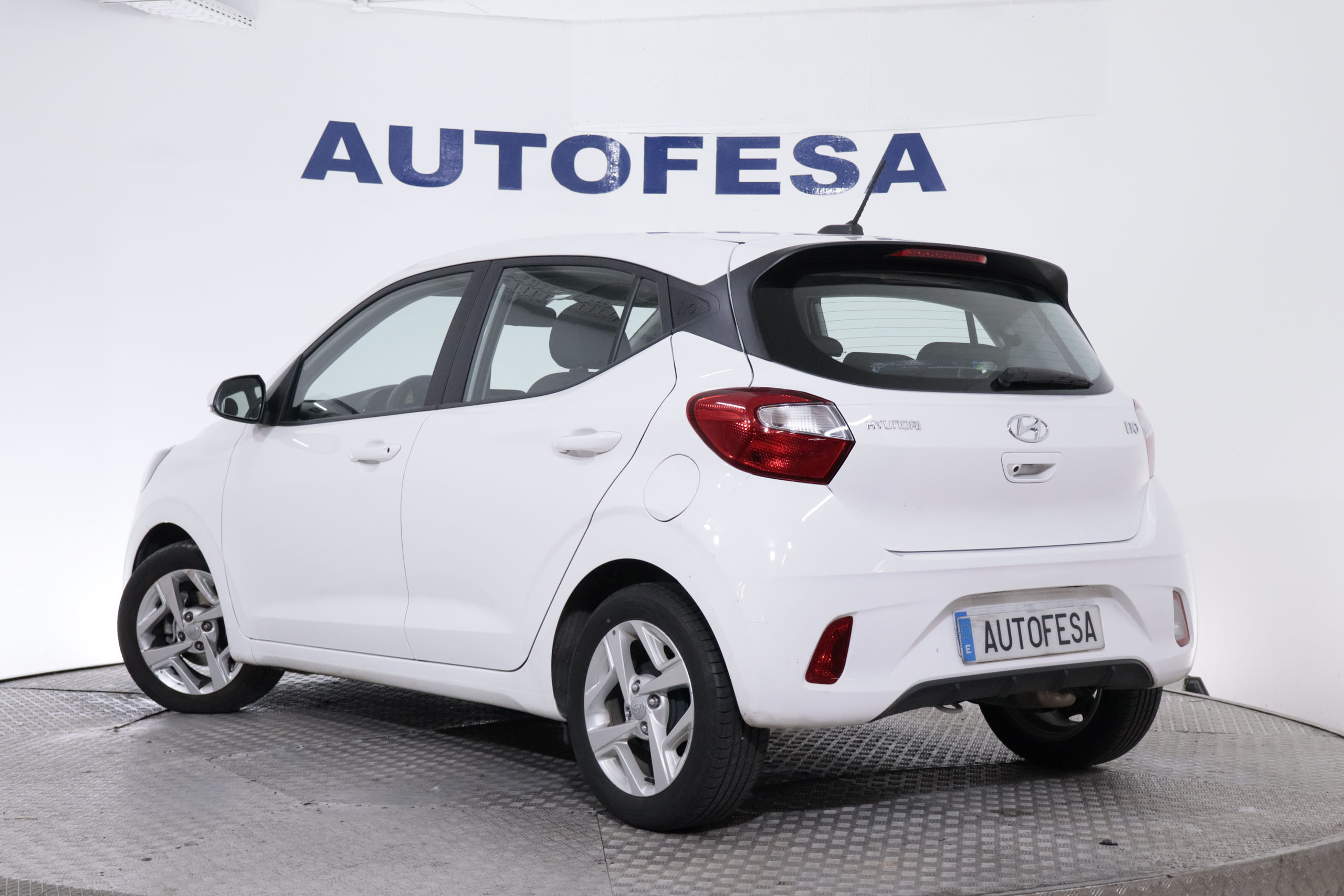 Hyundai I10 1.0i KLASS AUTO 67CV 5P #CAMARA TRASERA, START/STOP foto 9