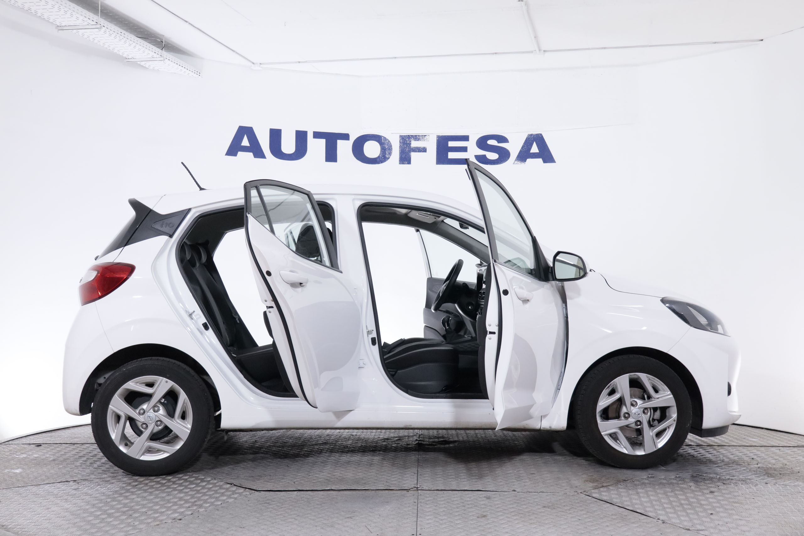 Hyundai I10 1.0i KLASS AUTO 67CV 5P #CAMARA TRASERA, START/STOP foto 13