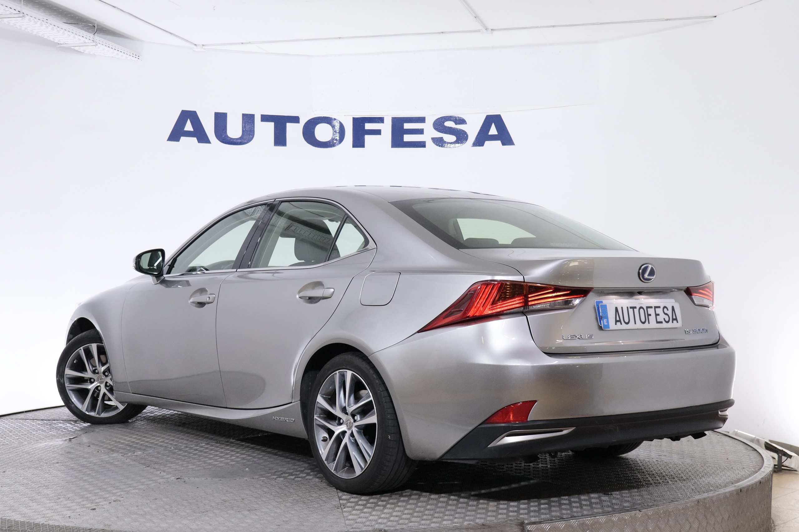 Lexus Is 300h 2.5 HYBRID AUTO 224CV 4P # NAVY, PARKTRONIC foto 5
