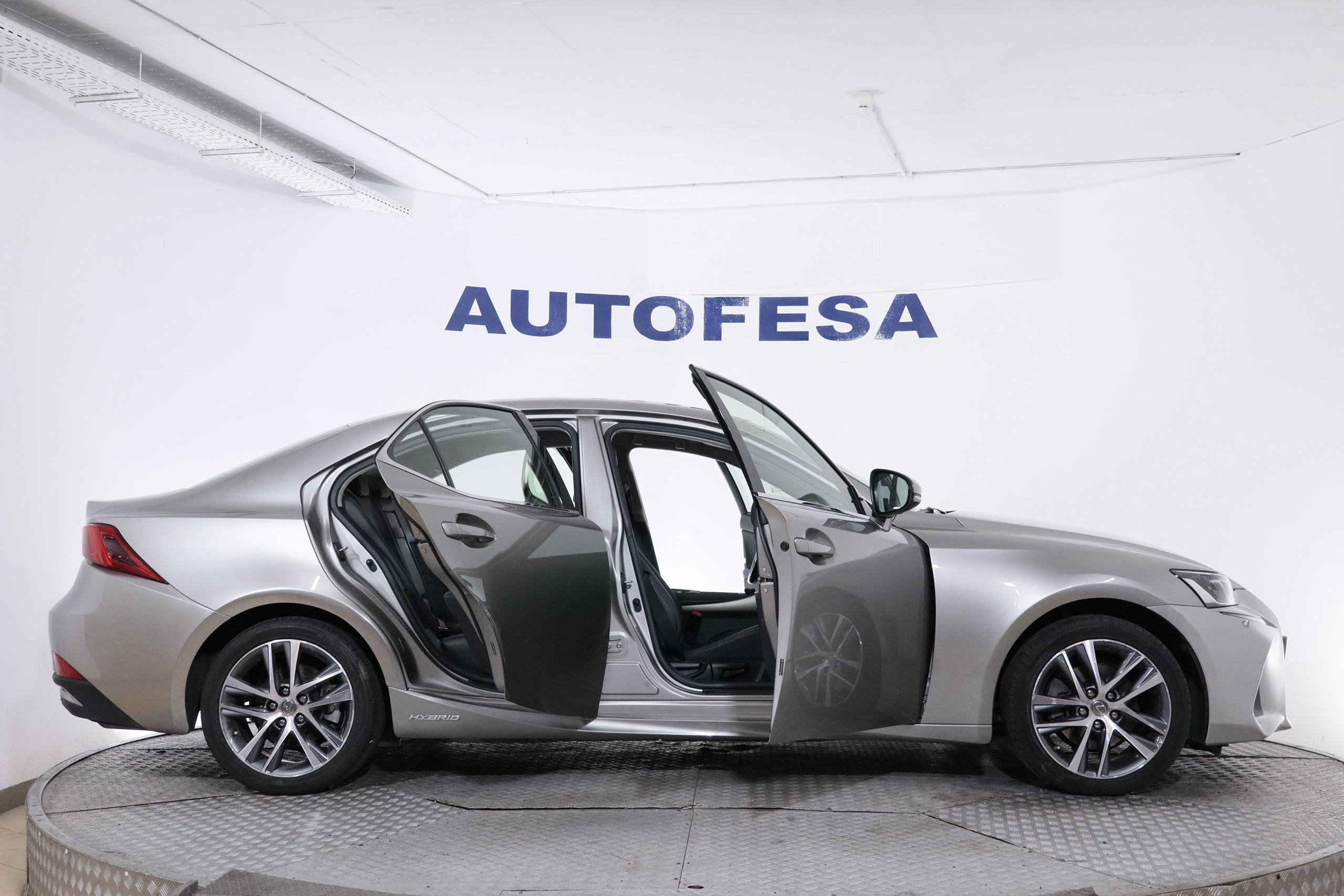 Lexus Is 300h 2.5 HYBRID AUTO 224CV 4P # NAVY, PARKTRONIC foto 11