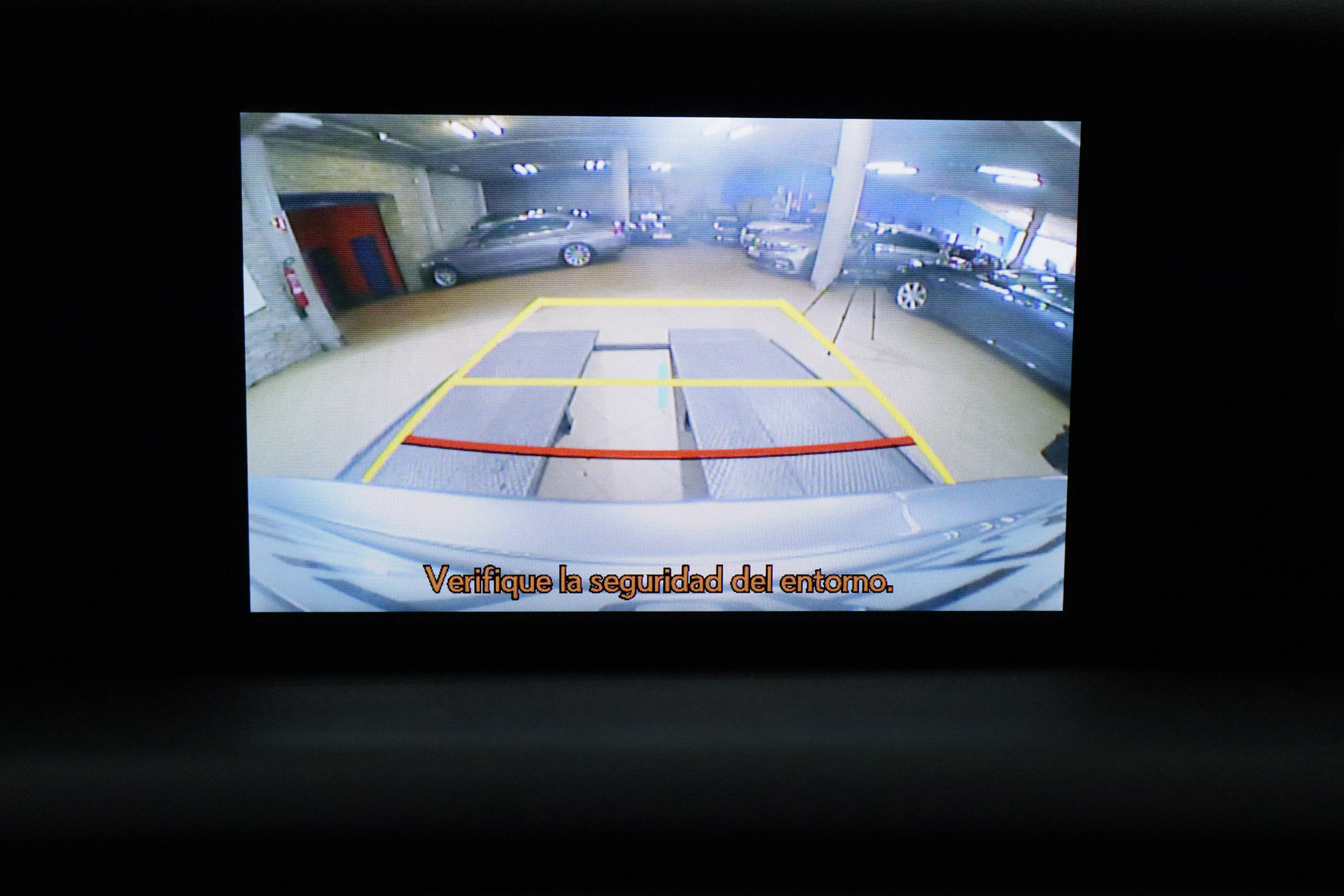 Lexus Is 300h 2.5 HYBRID AUTO 224CV 4P # NAVY, PARKTRONIC foto 22