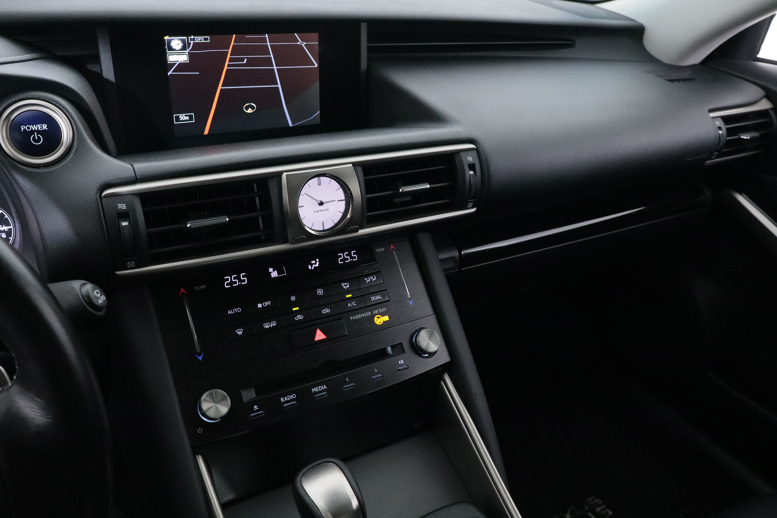 Lexus Is 300h 2.5 HYBRID AUTO 224CV 4P # NAVY, PARKTRONIC foto 19