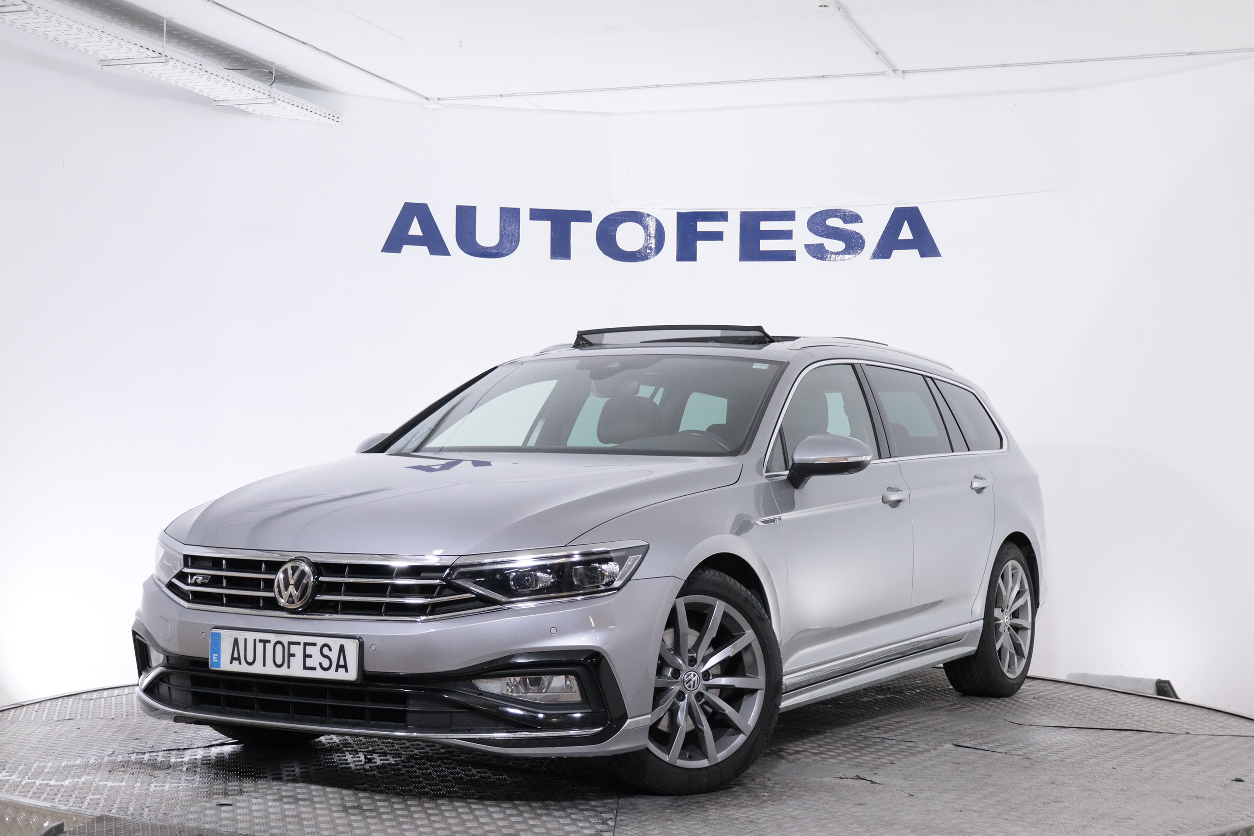 Volkswagen Passat VARIANT 2.0 TDI R-LINE DSG AUTO 150CV 5P #CUERO, NAVY,PARKTRONIC foto 1