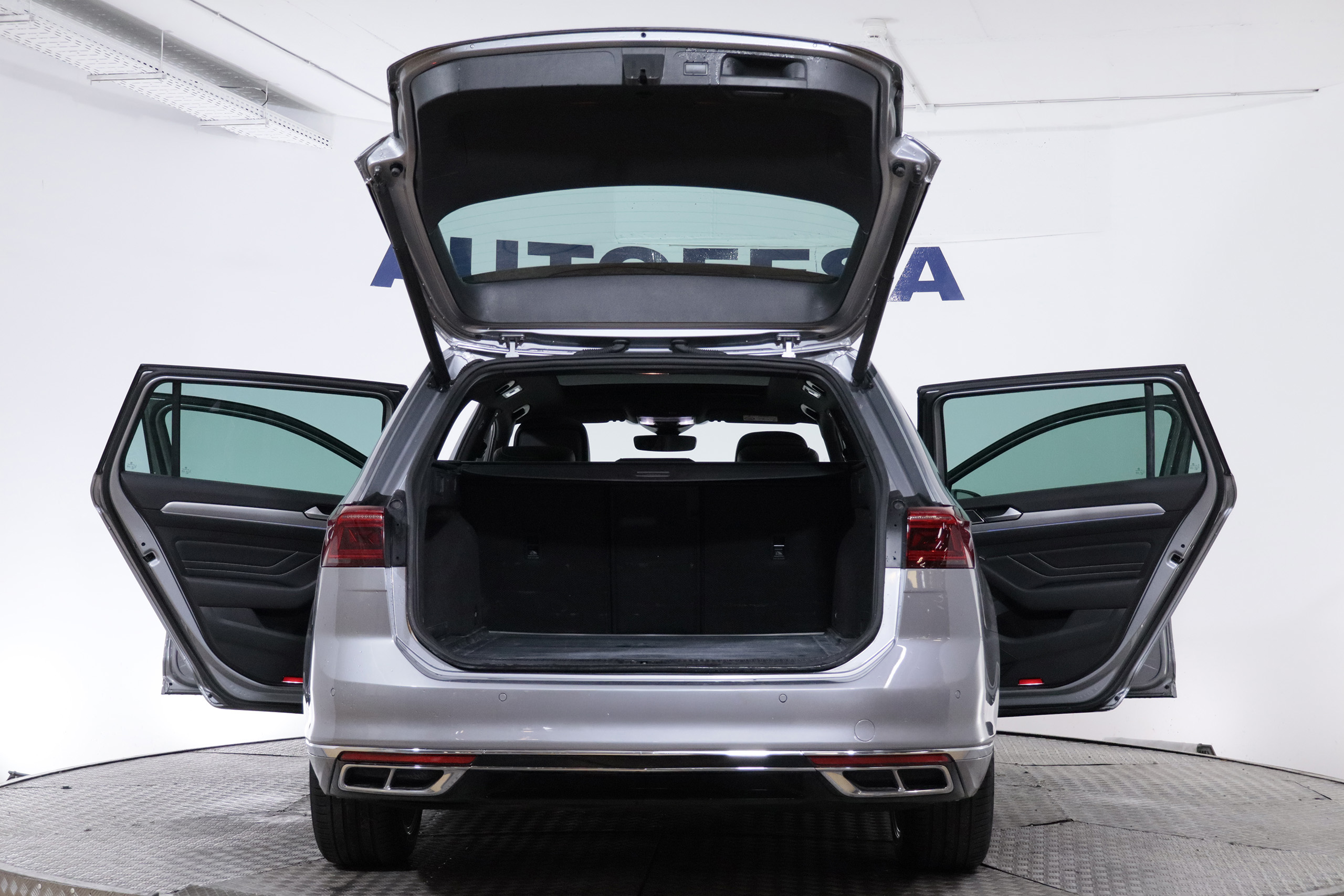 Volkswagen Passat VARIANT 2.0 TDI R-LINE DSG AUTO 150CV 5P #CUERO, NAVY,PARKTRONIC foto 11