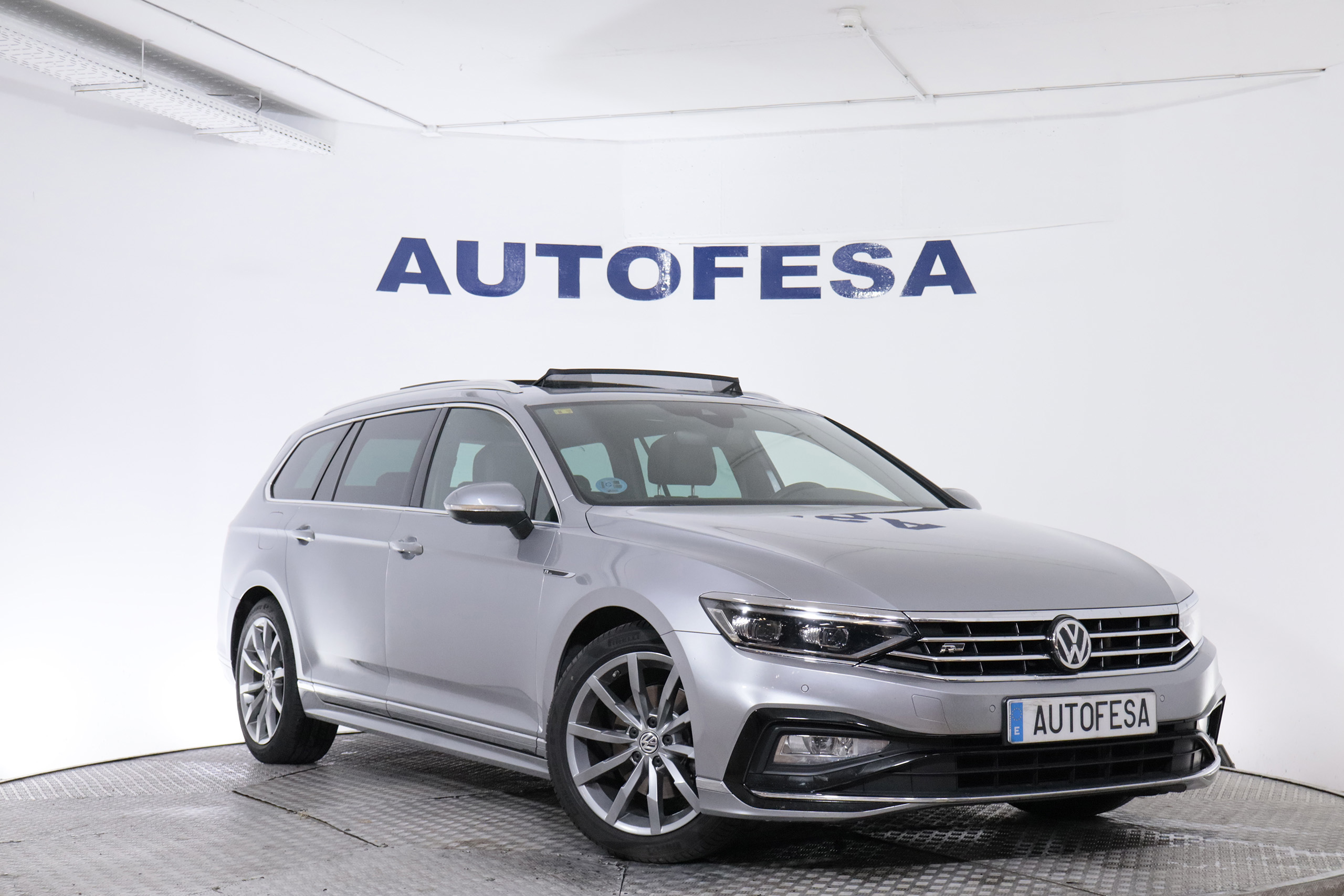 Volkswagen Passat VARIANT 2.0 TDI R-LINE DSG AUTO 150CV 5P #CUERO, NAVY,PARKTRONIC foto 3