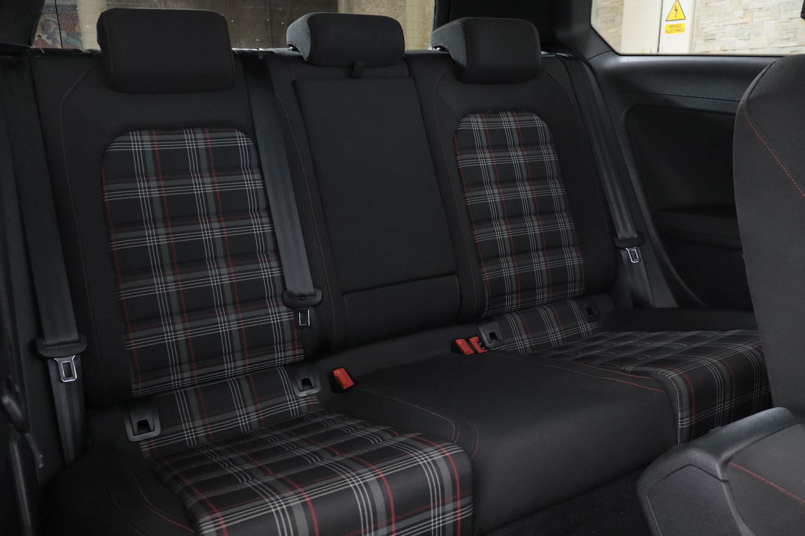 Volkswagen Golf 2.0 TSI GTI PERFORMANCE DSG AUTO 245CV 3P # NAVY, PARKTRONIC foto 23