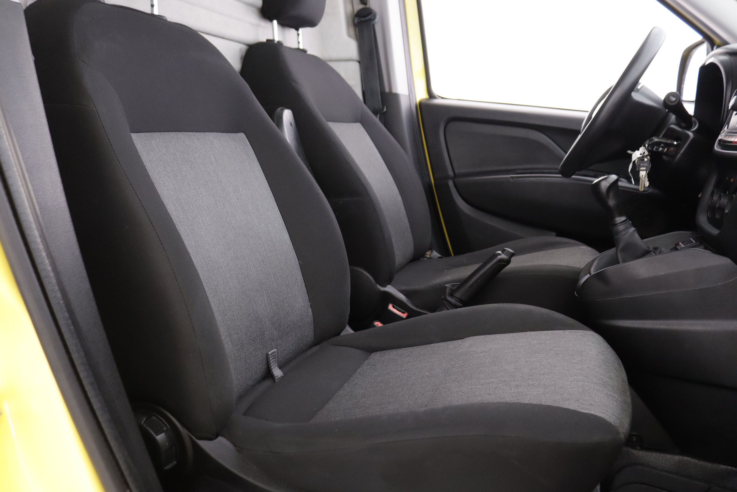 Fiat Doblo FURGO 1.3 D 95CV 2P foto 19