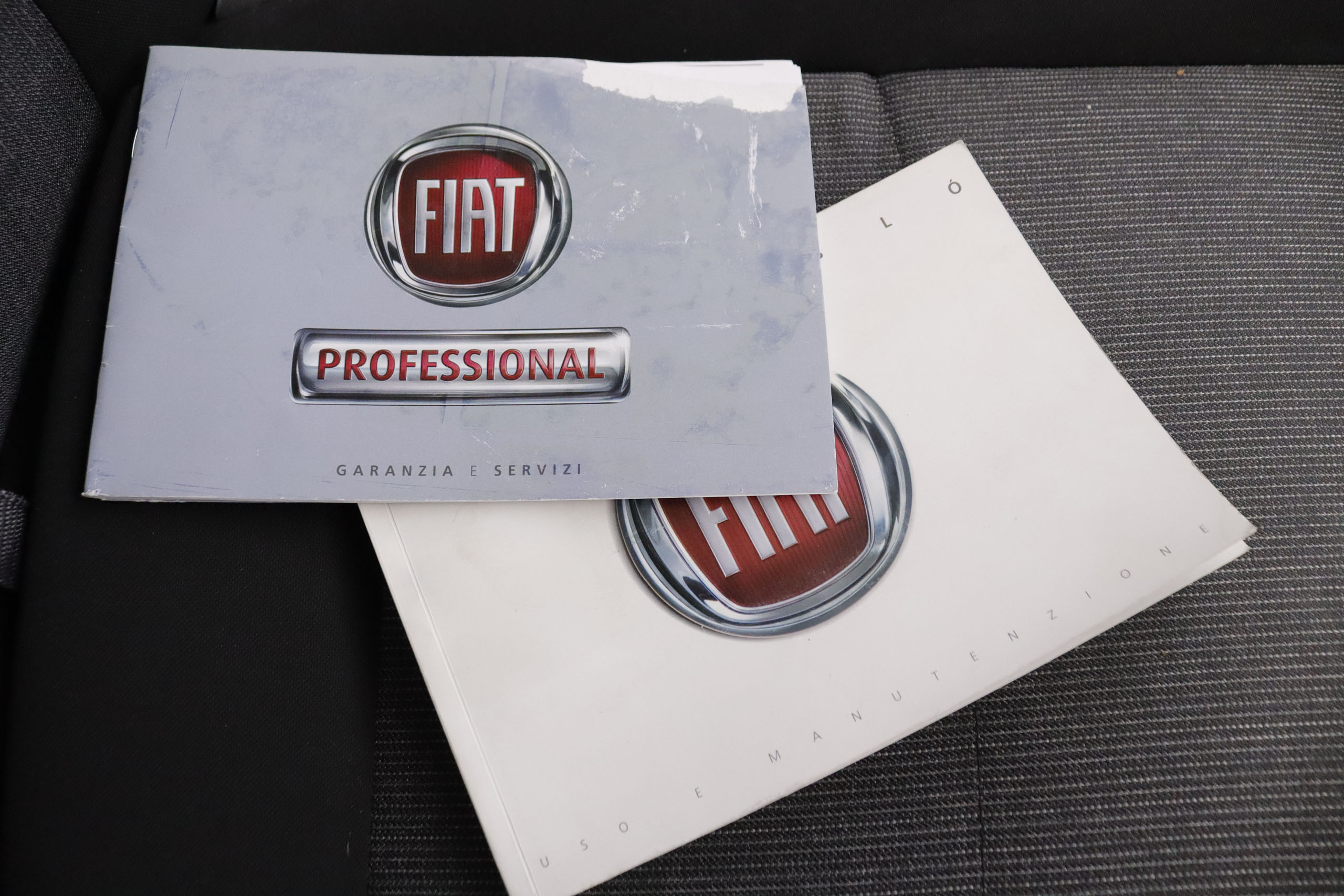 Fiat Doblo FURGO 1.3 D 95CV 2P foto 20