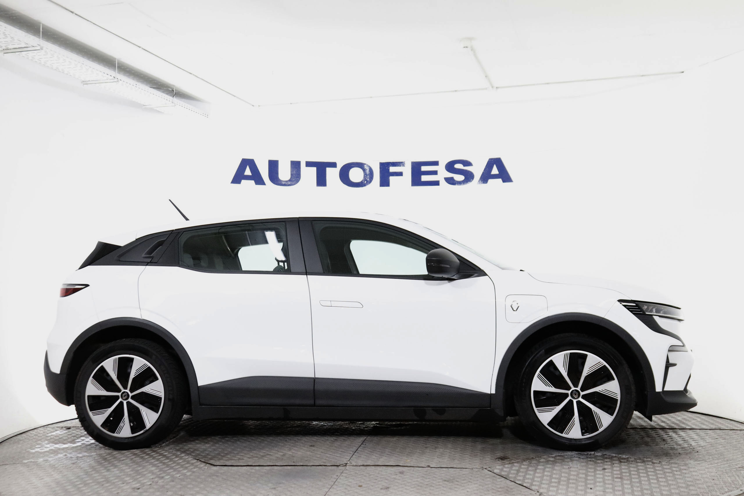 Renault Megane E-Tech E-TECH EV60 AUTO 218CV 5P # IVA DEDUCIBLE, NAVY, PARKTRONIC foto 3