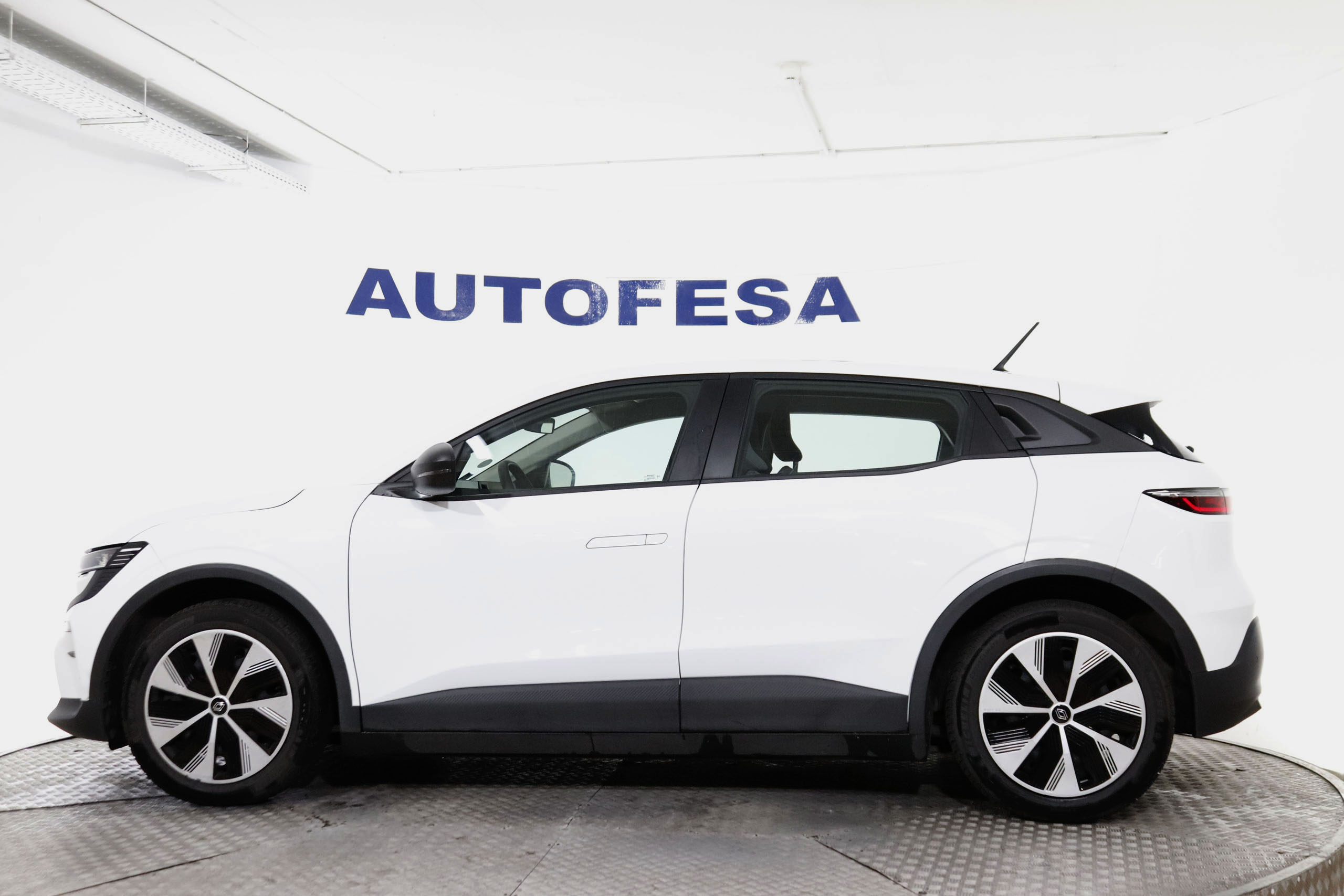 Renault Megane E-Tech E-TECH EV60 AUTO 218CV 5P # IVA DEDUCIBLE, NAVY, PARKTRONIC foto 5