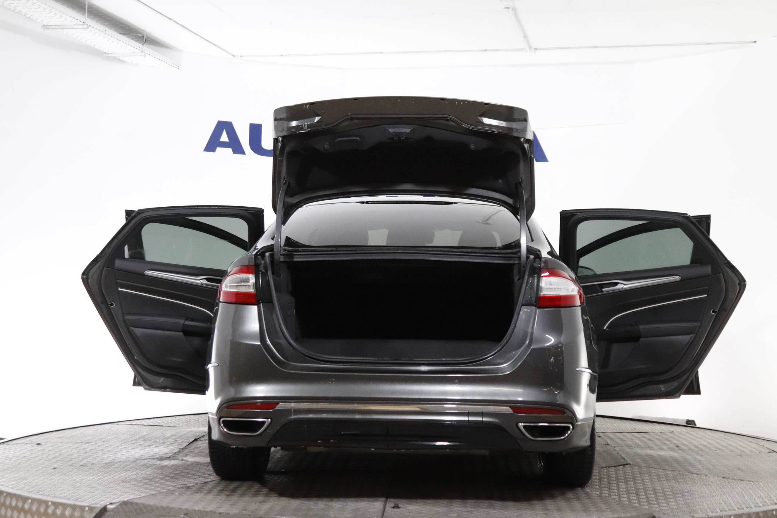 Ford Mondeo 2.0 HEV VIGNALE AUTO 187CV 4P #CUERO, NAVY, PARKTRONIC foto 13