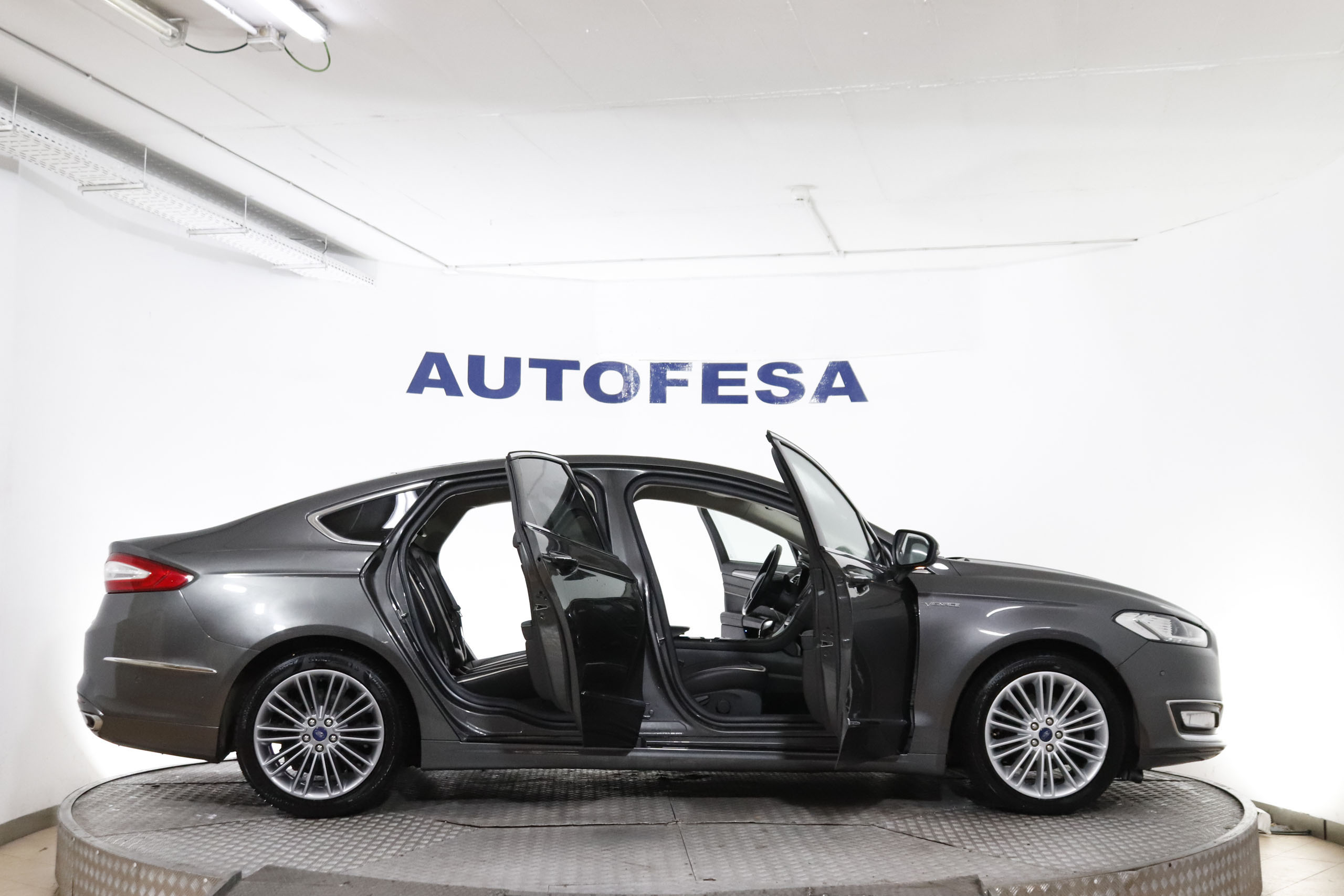 Ford Mondeo 2.0 HEV VIGNALE AUTO 187CV 4P #CUERO, NAVY, PARKTRONIC foto 10