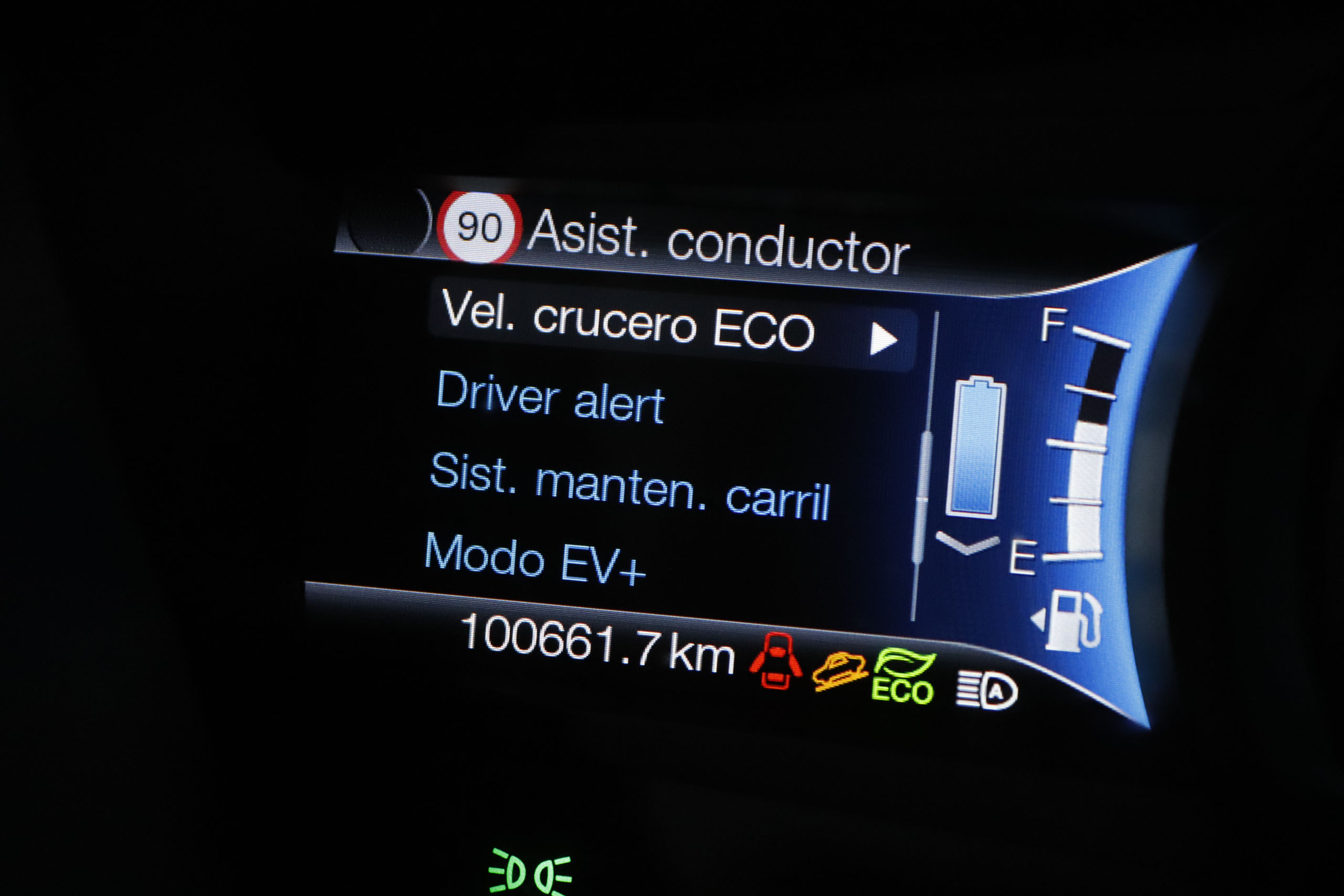 Ford Mondeo 2.0 HEV VIGNALE AUTO 187CV 4P #CUERO, NAVY, PARKTRONIC foto 21