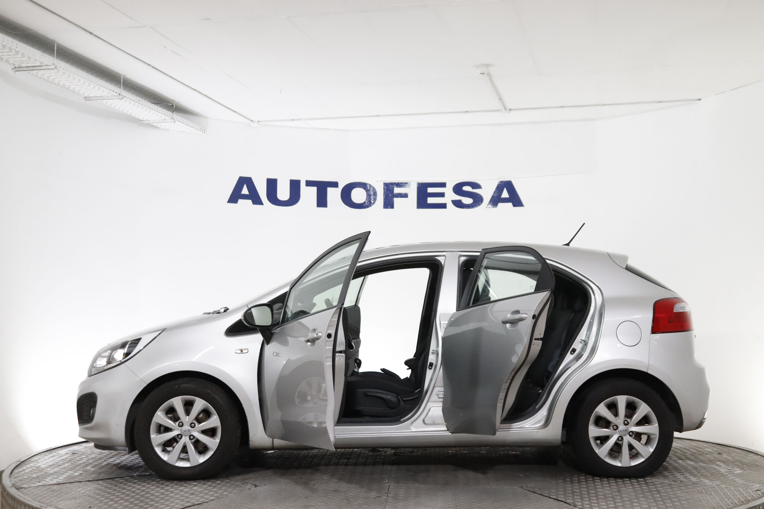 Kia Rio 1.1 CRDI CONCEPT 75CV 5P foto 11