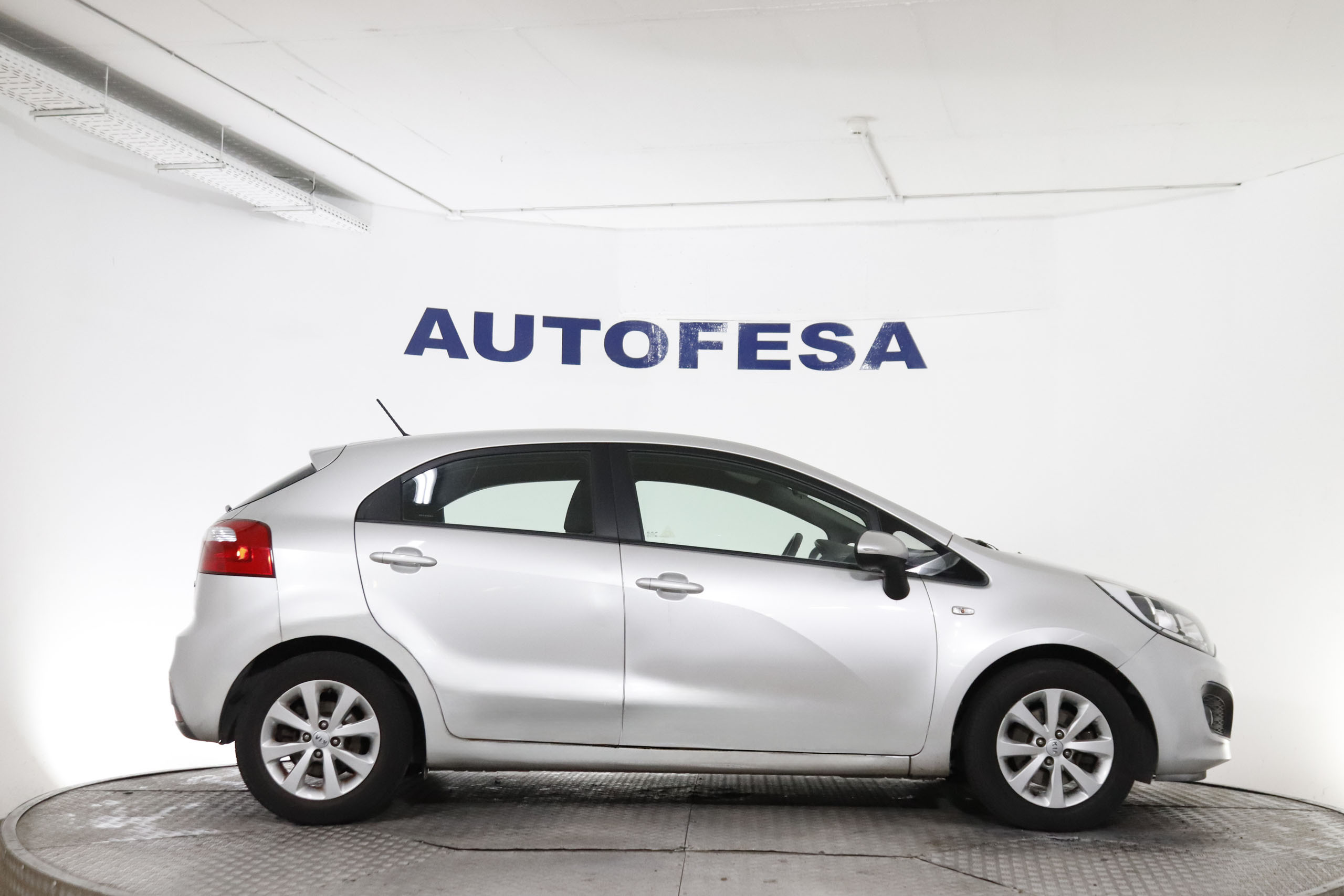 Kia Rio 1.1 CRDI CONCEPT 75CV 5P foto 13