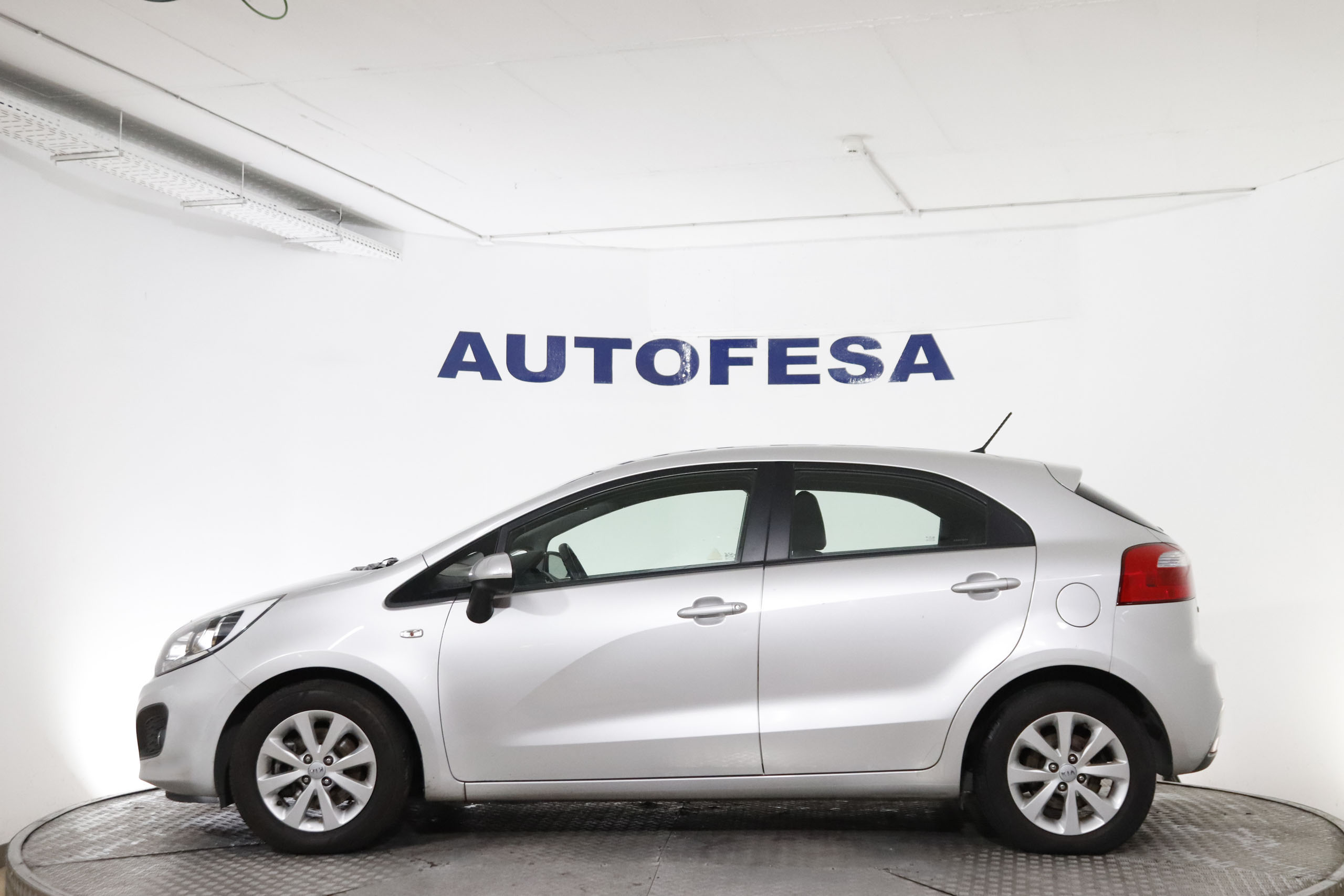 Kia Rio 1.1 CRDI CONCEPT 75CV 5P foto 9