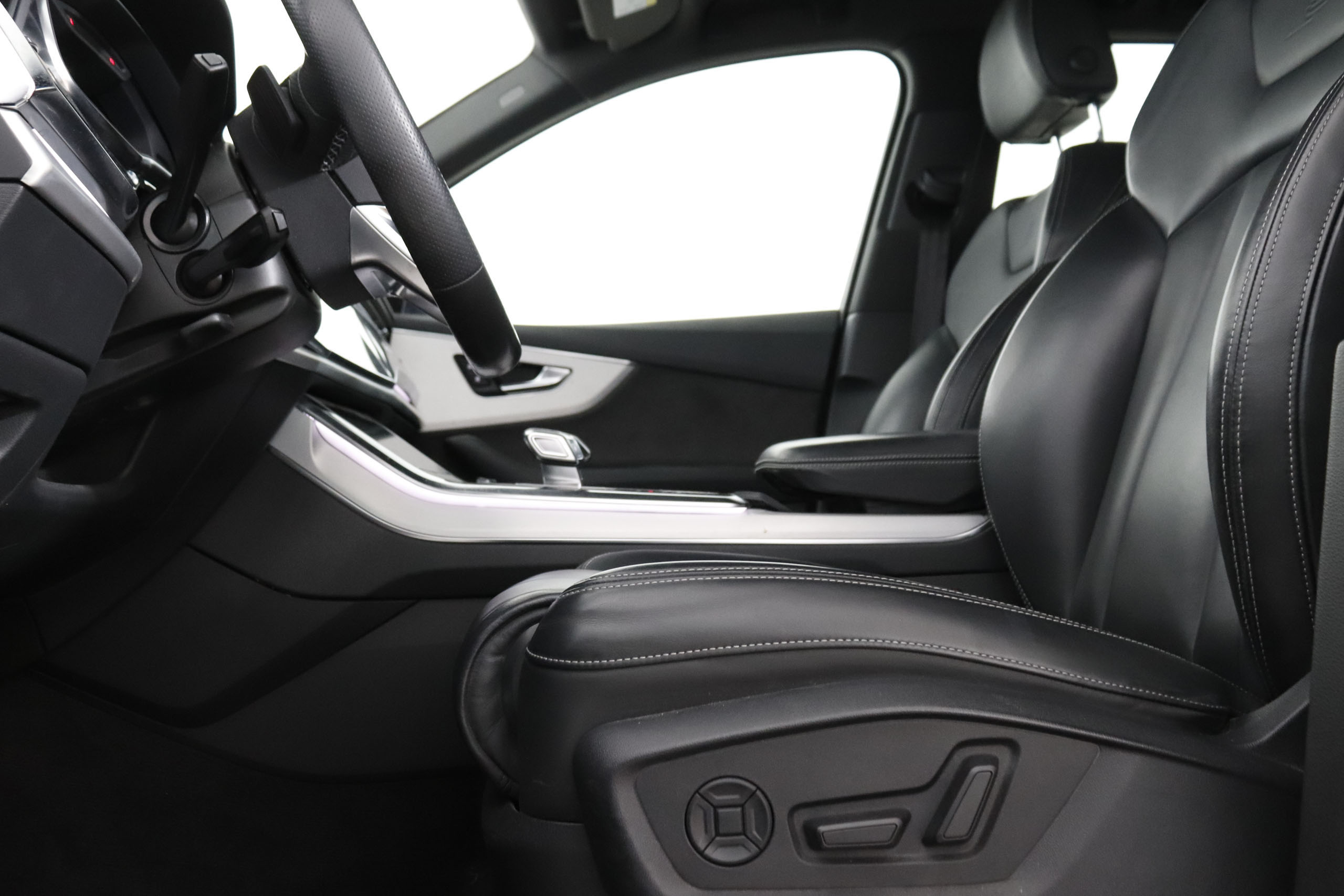 Audi Q7 3.0 HEV 50TDI S-LINE QUATTRO AUTO 7 PLAZAS 286CV 5P # IVA DEDUCIBLE, CUERO, NAVY foto 25