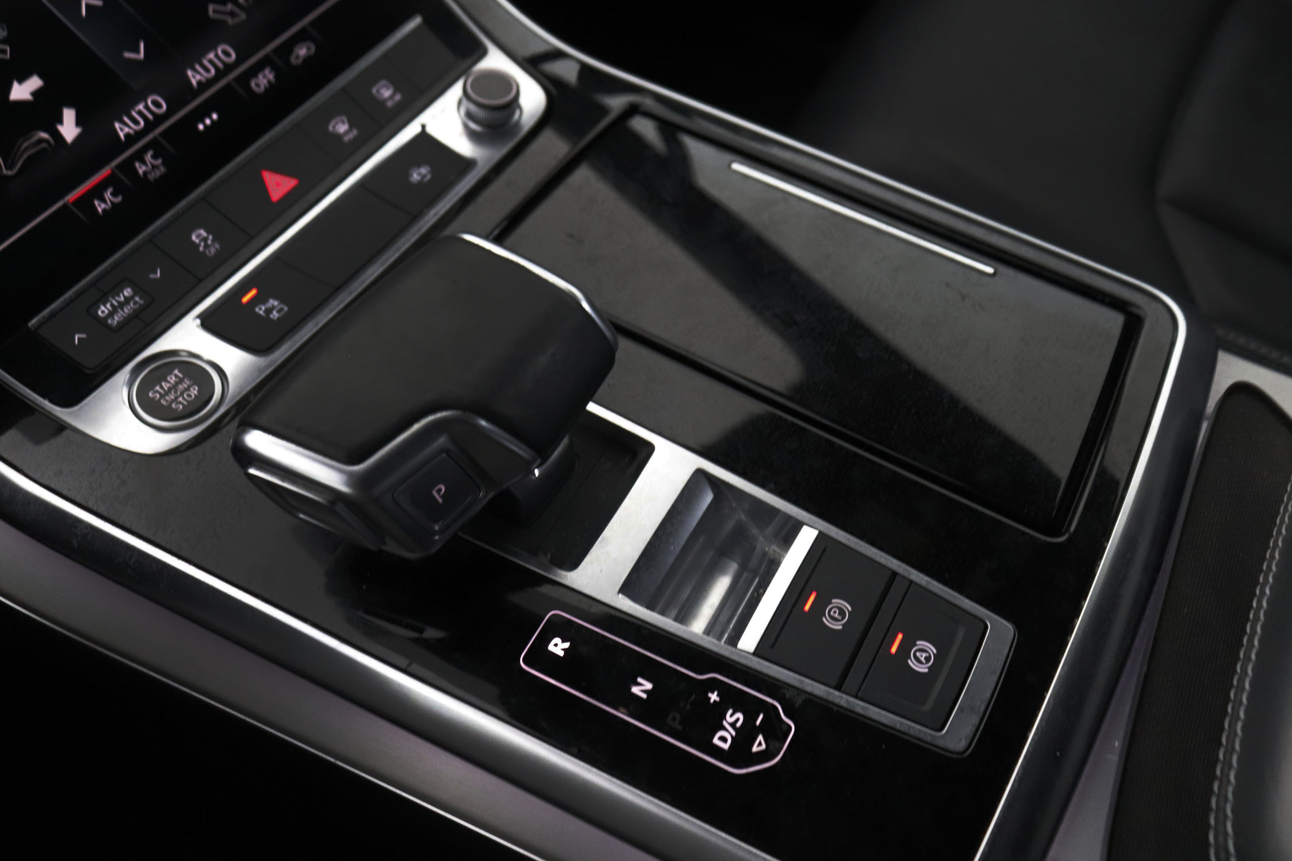 Audi Q7 3.0 HEV 50TDI S-LINE QUATTRO AUTO 7 PLAZAS 286CV 5P # IVA DEDUCIBLE, CUERO, NAVY foto 24