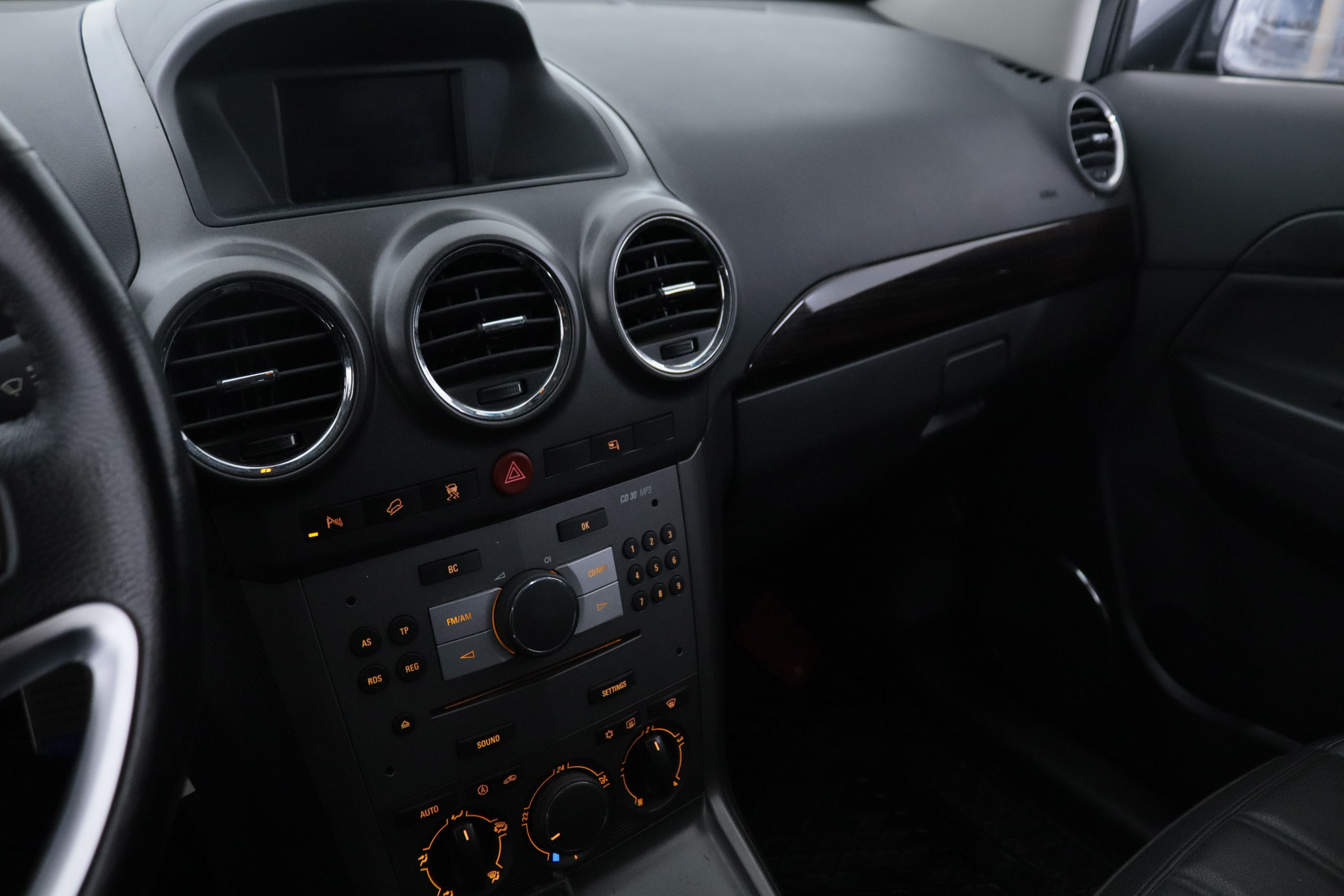 Opel Antara 2.0 CDTI COSMO PLUS 4WD 150CV 5P # CUERO,PARKTRONIC foto 17