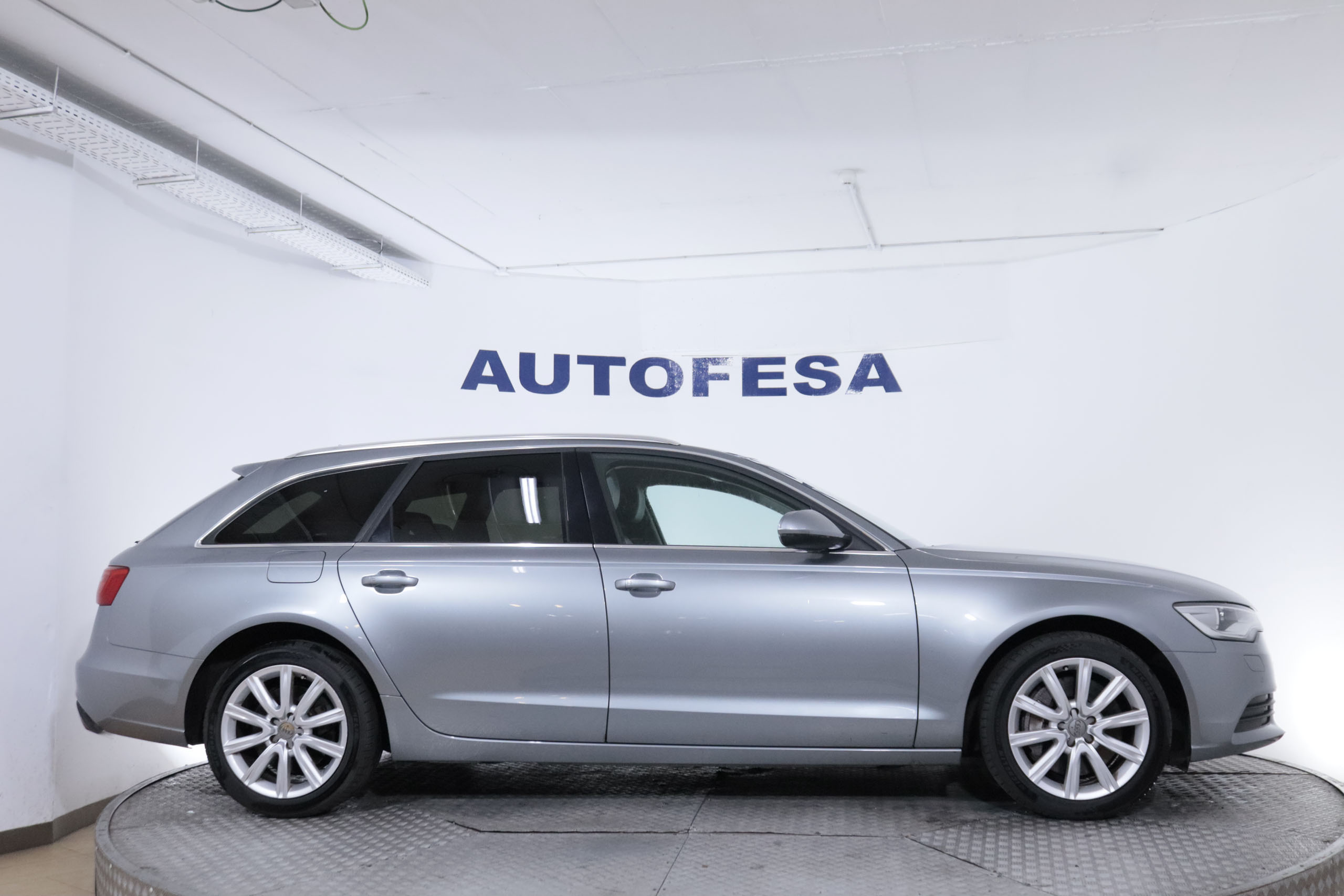 Audi A6 AVANT 3.0 BIDTI QUATTRO AUTO 313CV 5P # CUERO.NAVY,BIXENON foto 10