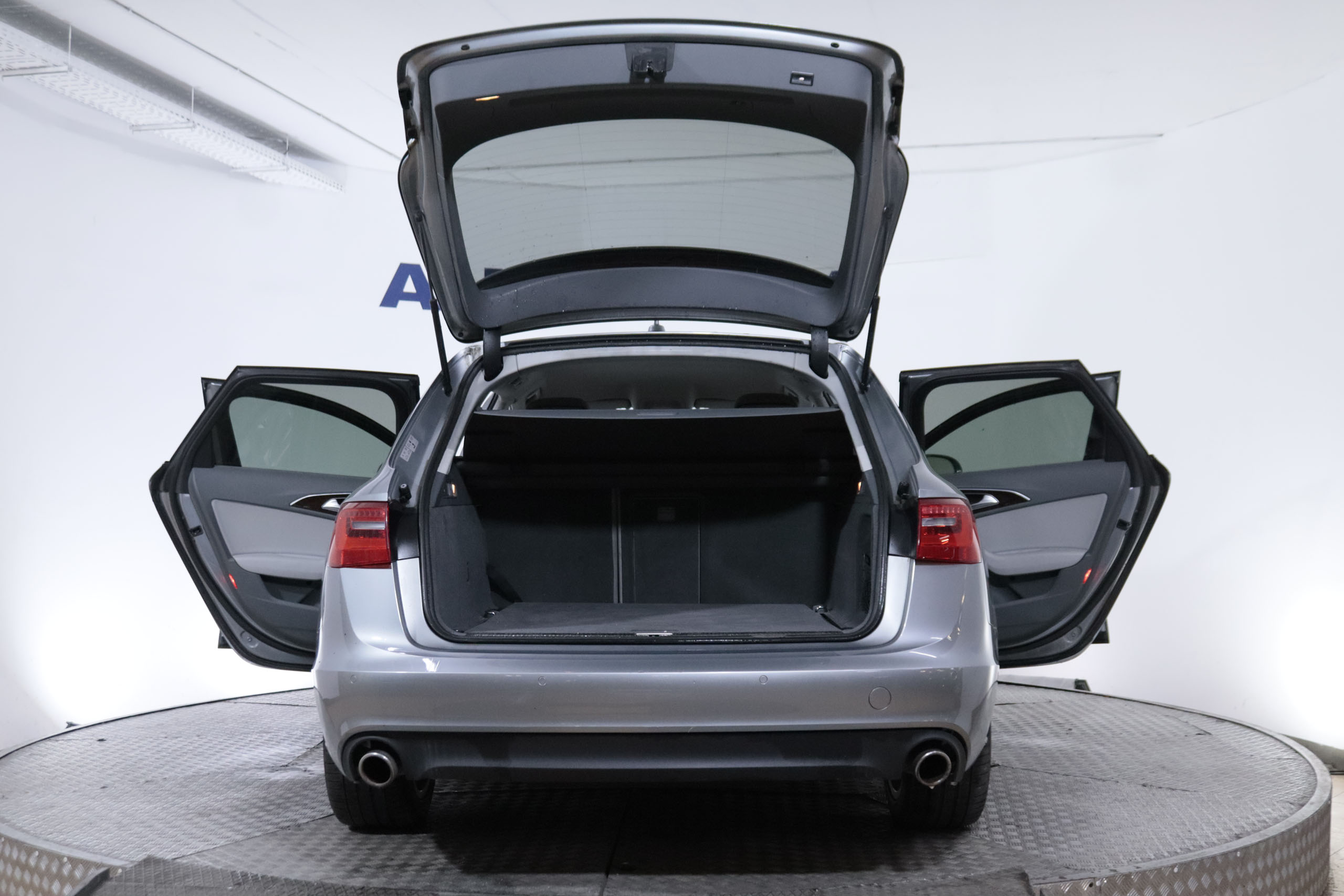 Audi A6 AVANT 3.0 BIDTI QUATTRO AUTO 313CV 5P # CUERO.NAVY,BIXENON foto 11