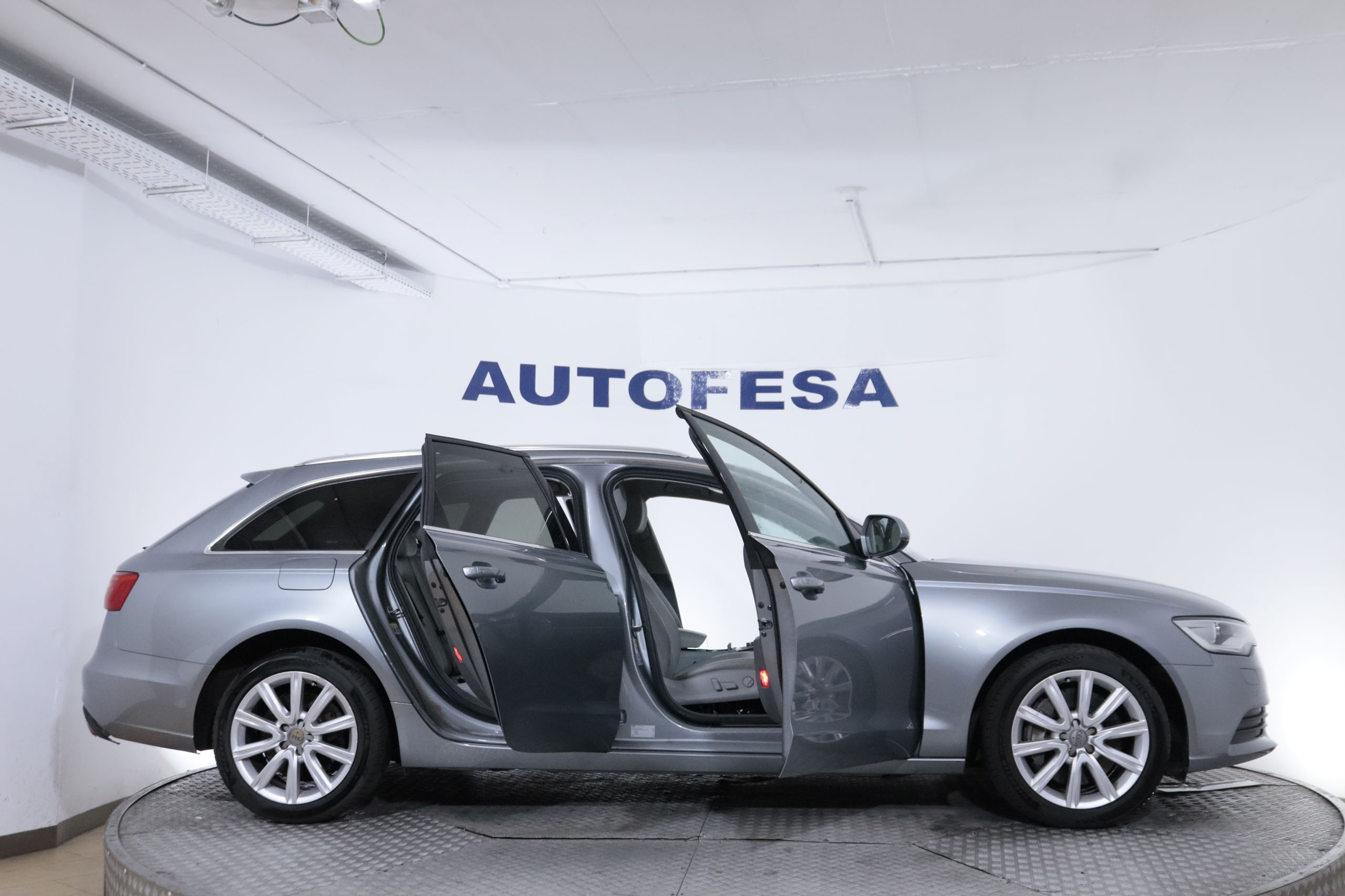 Audi A6 AVANT 3.0 BIDTI QUATTRO AUTO 313CV 5P # CUERO.NAVY,BIXENON foto 13