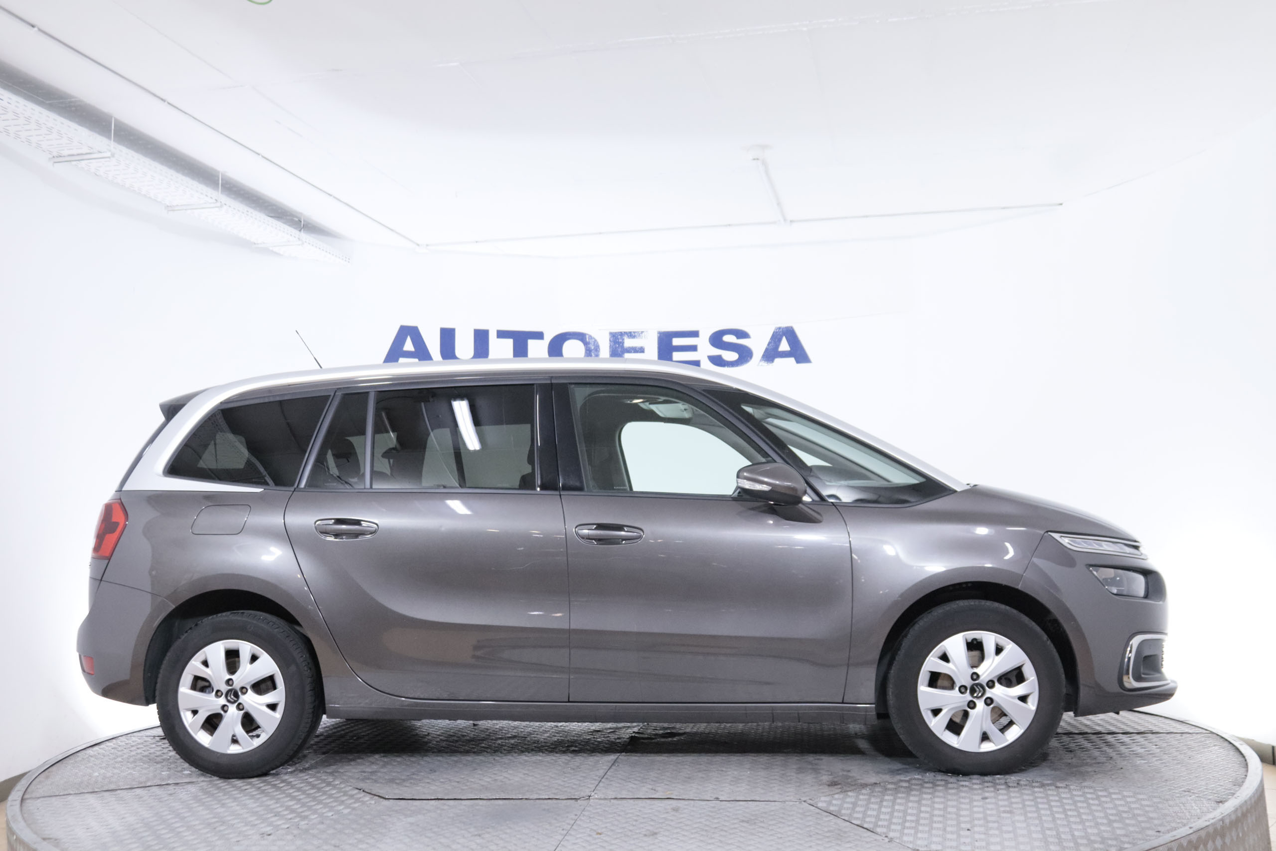 Citroen C4 Grand Picasso C4 GRAND PICASSO 1.2 PURETECH 130CV FEEL 7 PLAZAS 5P # NAVY,CAMARA TRASERA foto 10