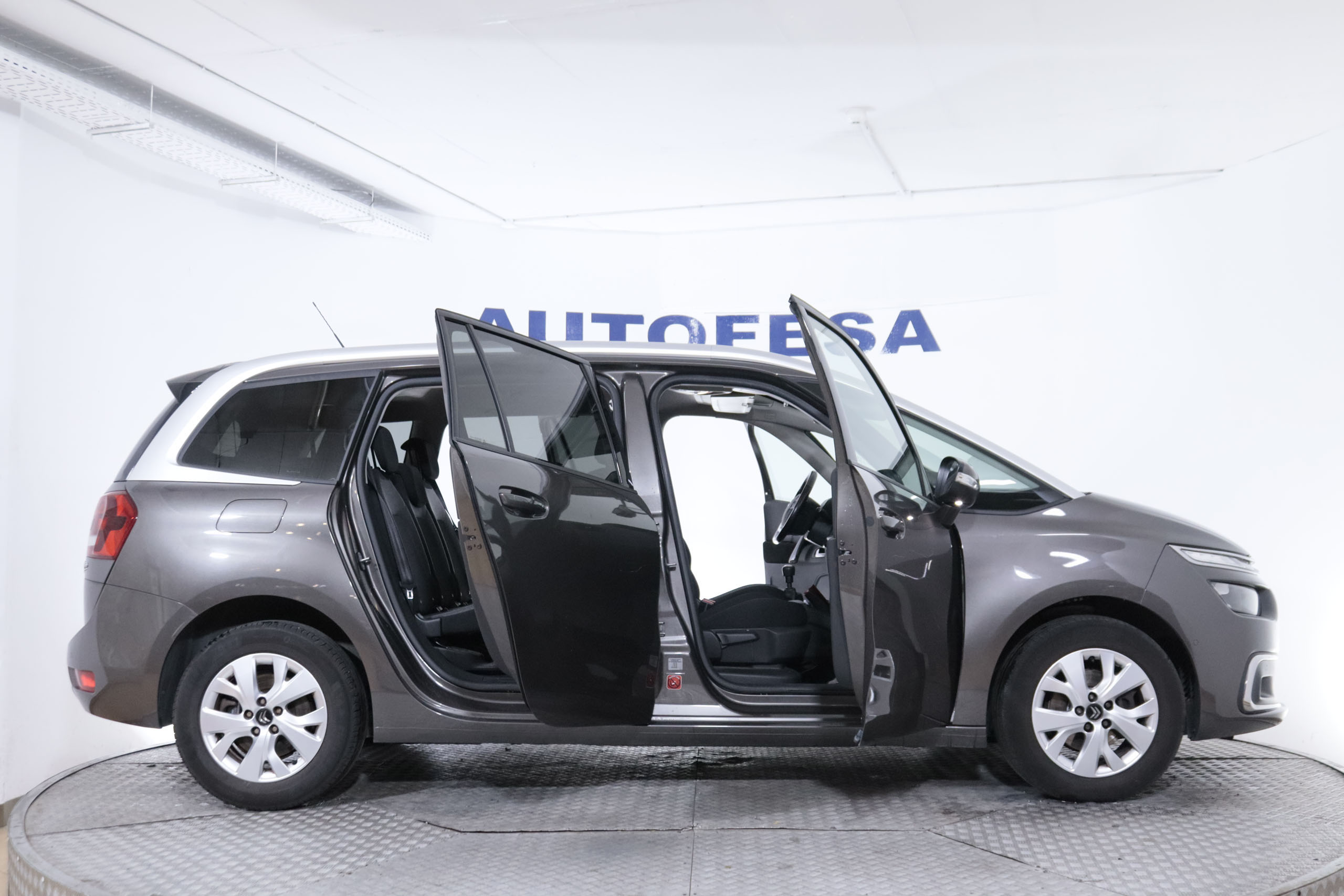 Citroen C4 Grand Picasso C4 GRAND PICASSO 1.2 PURETECH 130CV FEEL 7 PLAZAS 5P # NAVY,CAMARA TRASERA foto 13