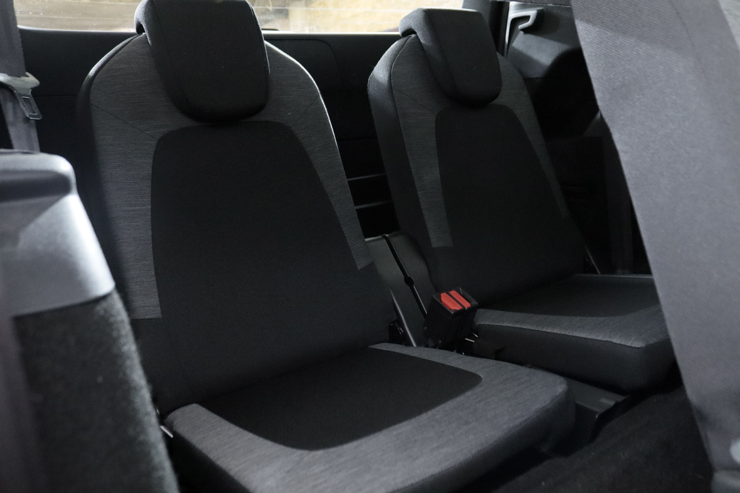 Citroen C4 Grand Picasso C4 GRAND PICASSO 1.2 PURETECH 130CV FEEL 7 PLAZAS 5P # NAVY,CAMARA TRASERA foto 27