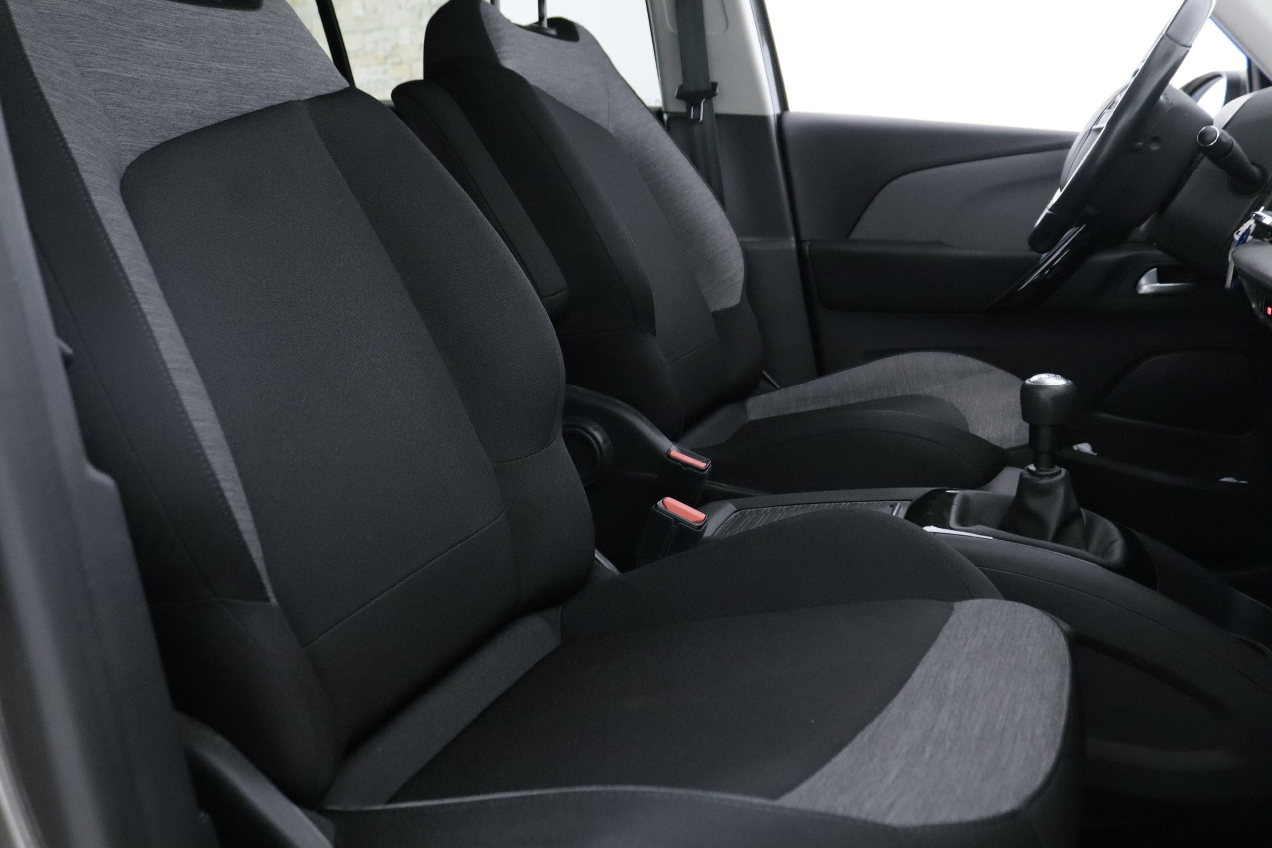 Citroen C4 Grand Picasso C4 GRAND PICASSO 1.2 PURETECH 130CV FEEL 7 PLAZAS 5P # NAVY,CAMARA TRASERA foto 25