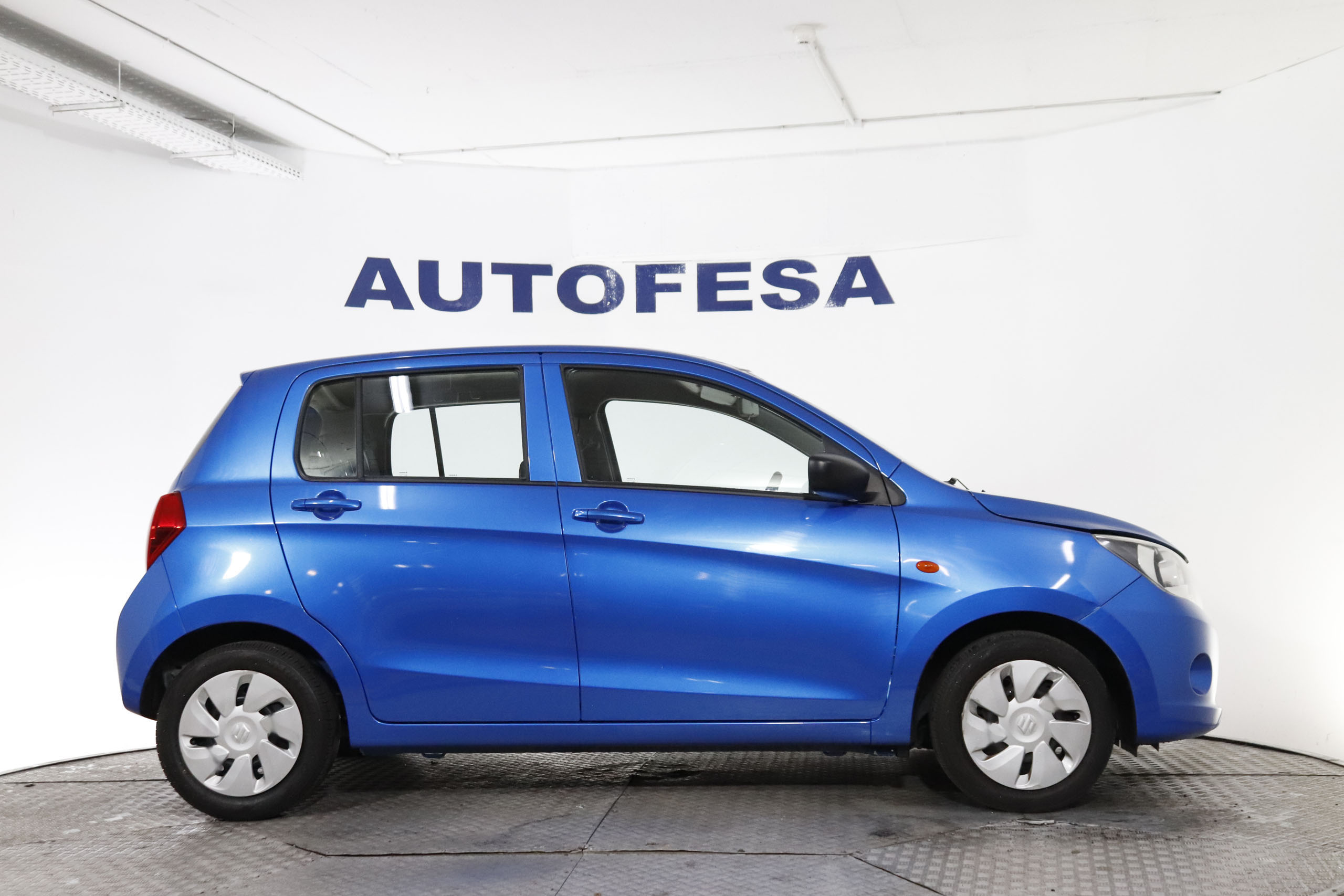 Suzuki Celerio 1.0 VVT PRIVILEGE 68CV 5P foto 10