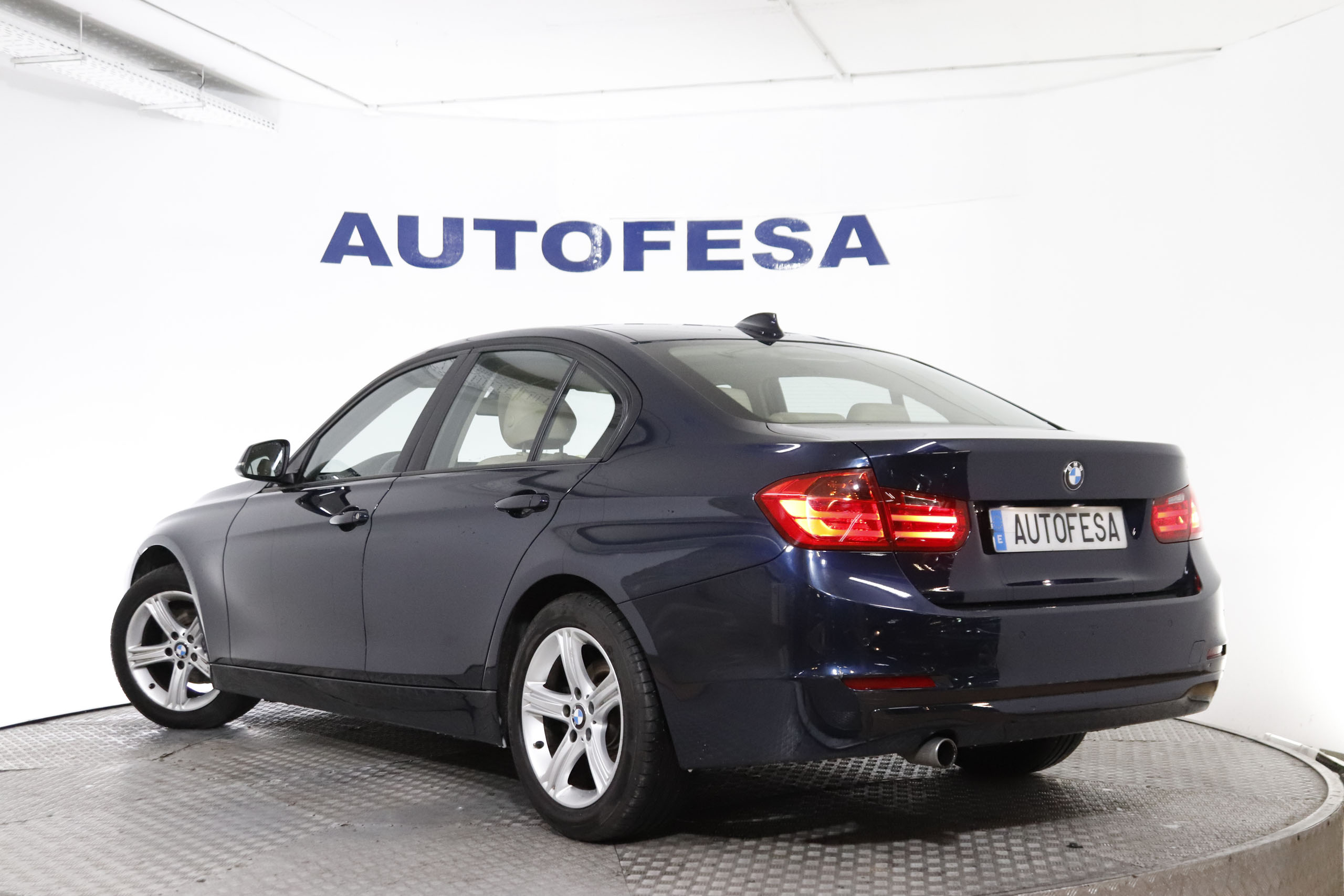 BMW 320 SERIE 3 320D AUTO 184CV 4P # CUERO,NAVY,BIXENON,PARKTRONIC foto 11