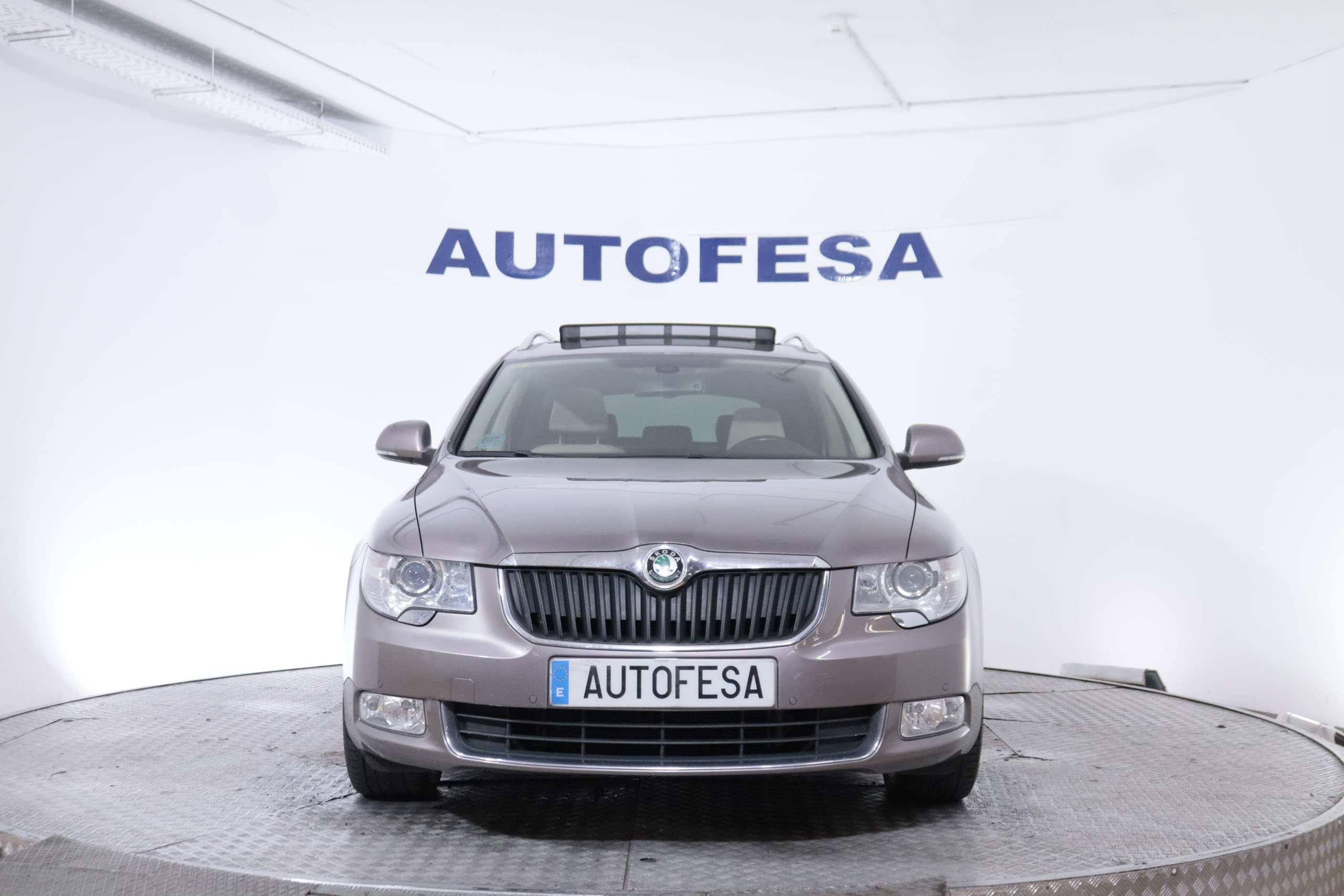 Skoda Superb 1.8 TSI 160CV 5P #CUERO, TECHO ELEC PANORAMICO, PARKTRONIC foto 2