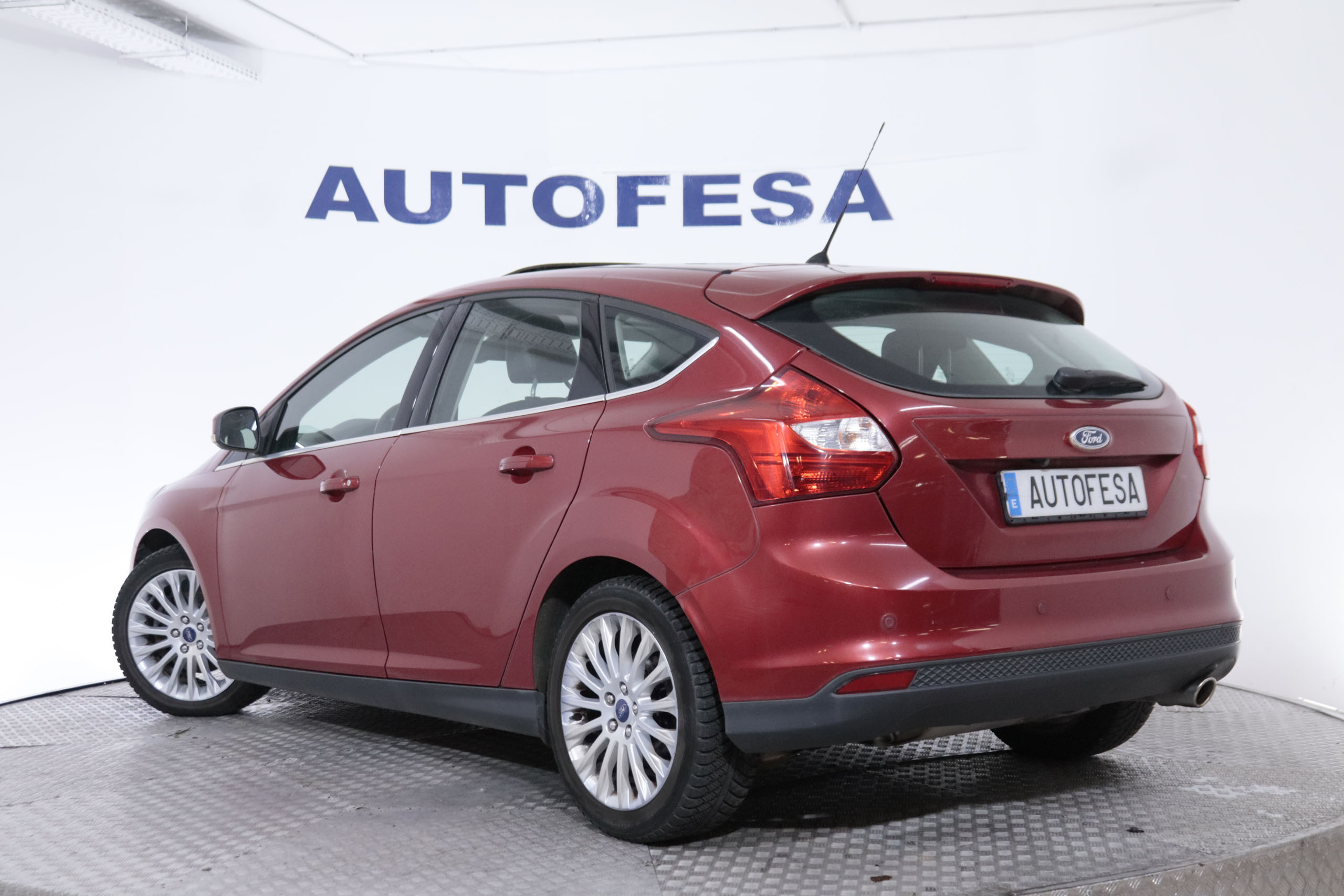 Ford Focus 1.6 ECOBOOST TITANIUM 150CV 5P # TECHO ELE,NAVY, PARKTRONIC foto 6