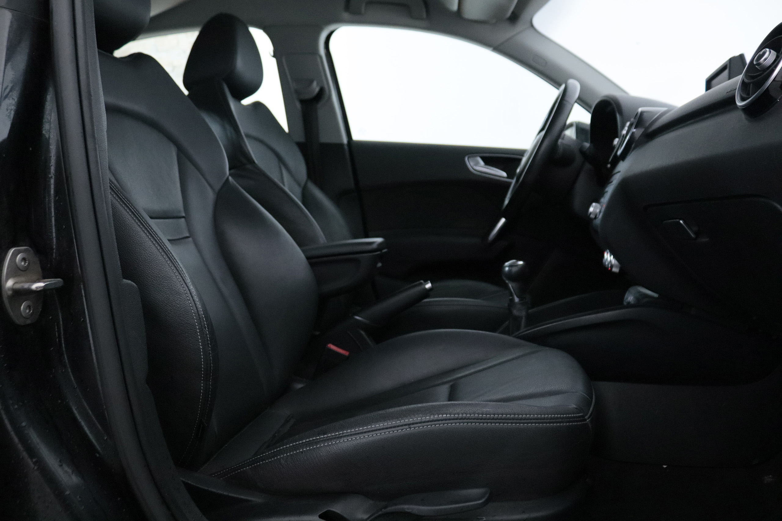 Audi A1 1.2 TFSI SPORTBACK 86CV 5P #CUERO, NAVY, PARKTRONIC foto 22