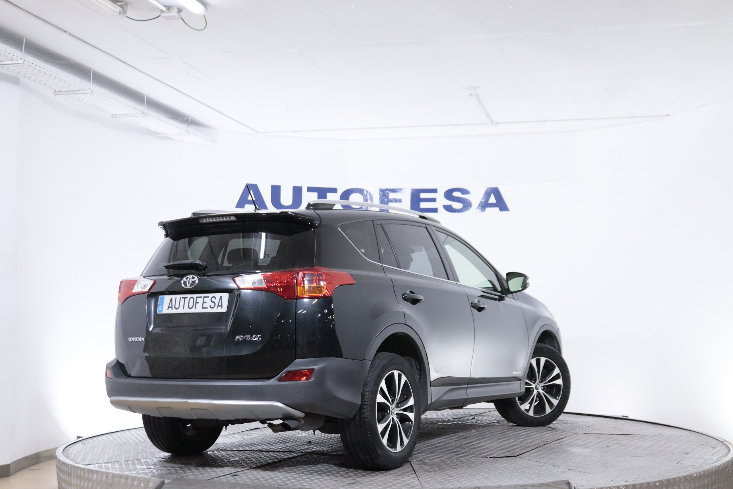 Toyota Rav 4 2.0 D-4D SPORT EDITION 124CV 5P # NAVY, PARKTRONIC foto 9