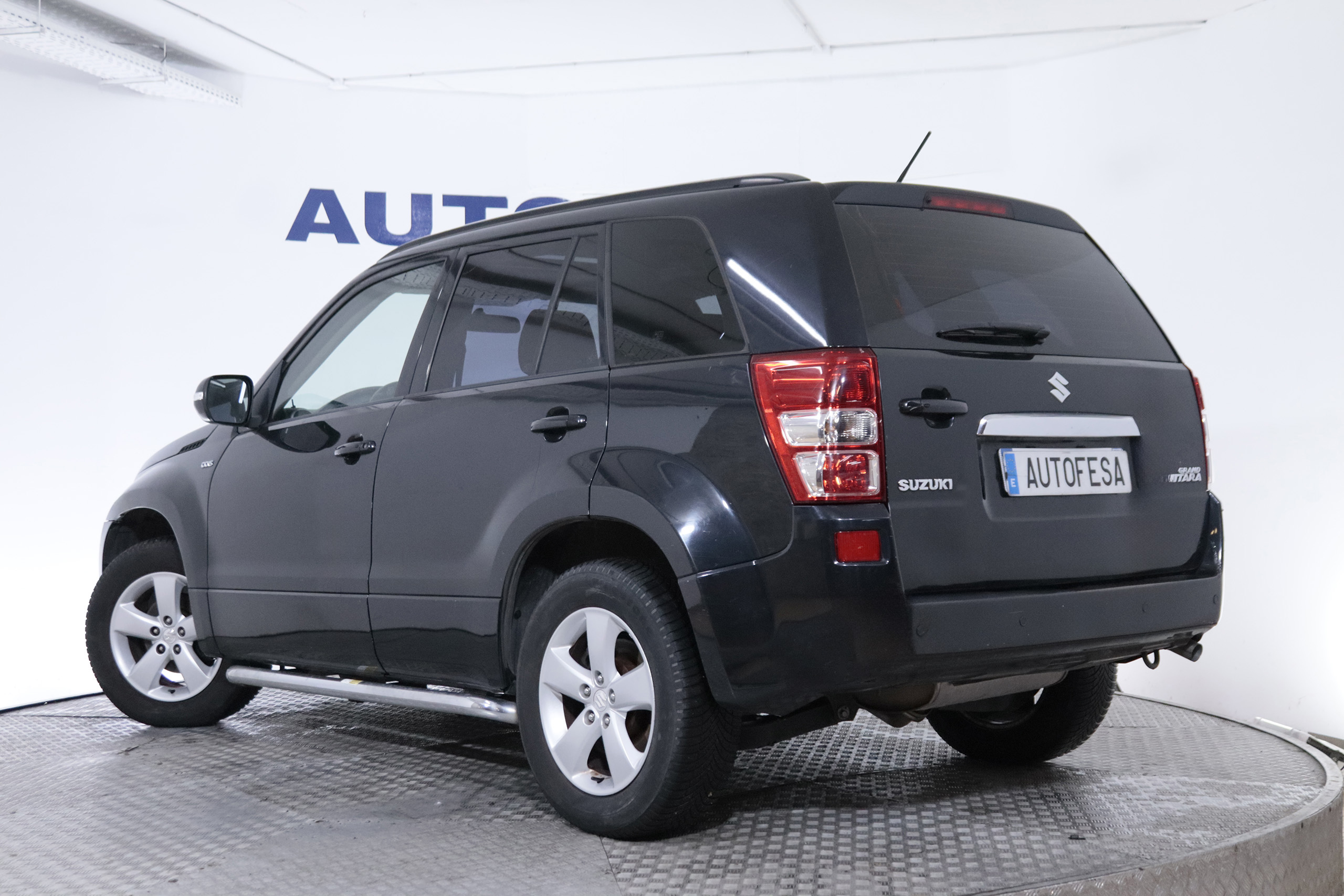 Suzuki Grand Vitara 1.9 DDIS LUXE 4X4 124CV 5P # TECHO ELEC, NAVY foto 9