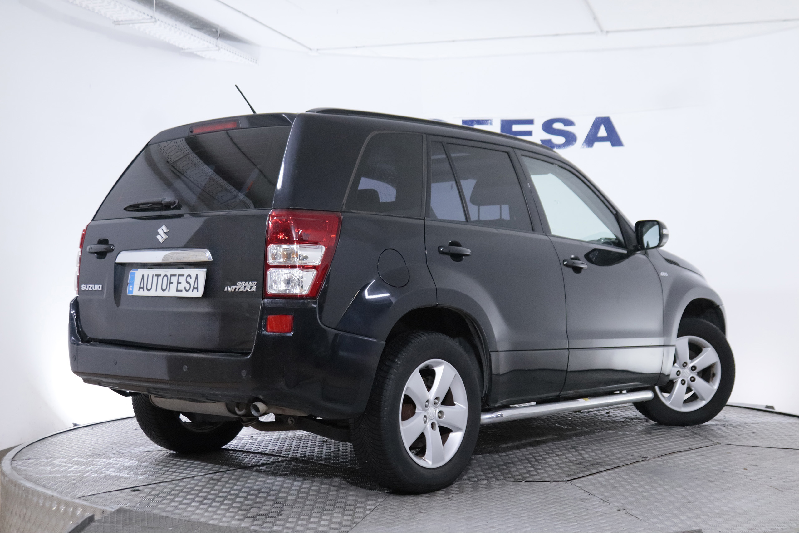 Suzuki Grand Vitara 1.9 DDIS LUXE 4X4 124CV 5P # TECHO ELEC, NAVY foto 7
