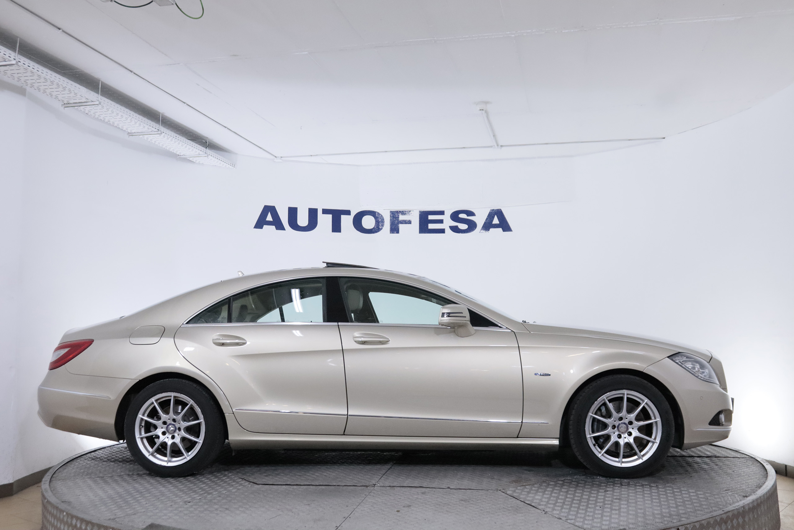 Mercedes-benz Cls 350 CLASE C CLS350 CDI AUTO 258CV 4P # CUERO, TECHO ELEC, NAVY foto 13