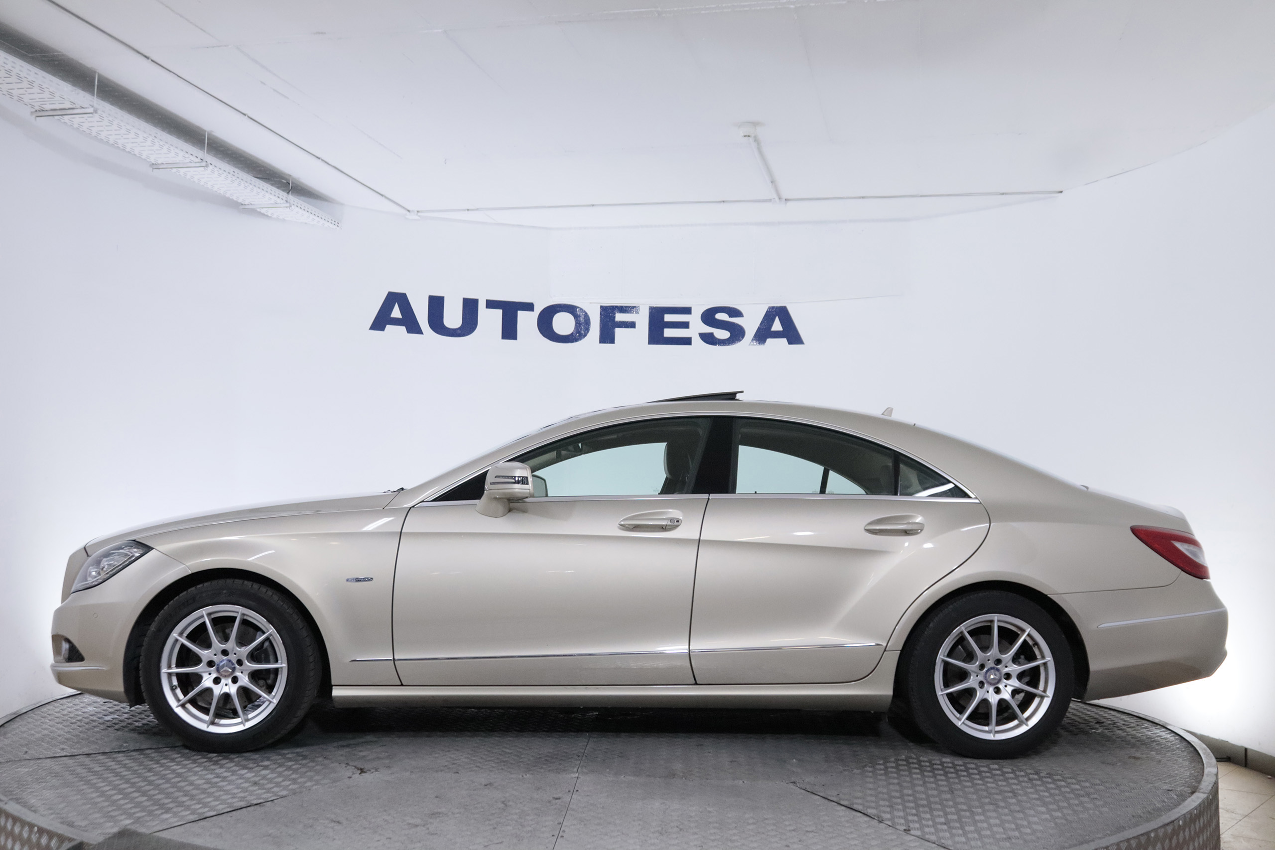 Mercedes-benz Cls 350 CLASE C CLS350 CDI AUTO 258CV 4P # CUERO, TECHO ELEC, NAVY foto 9