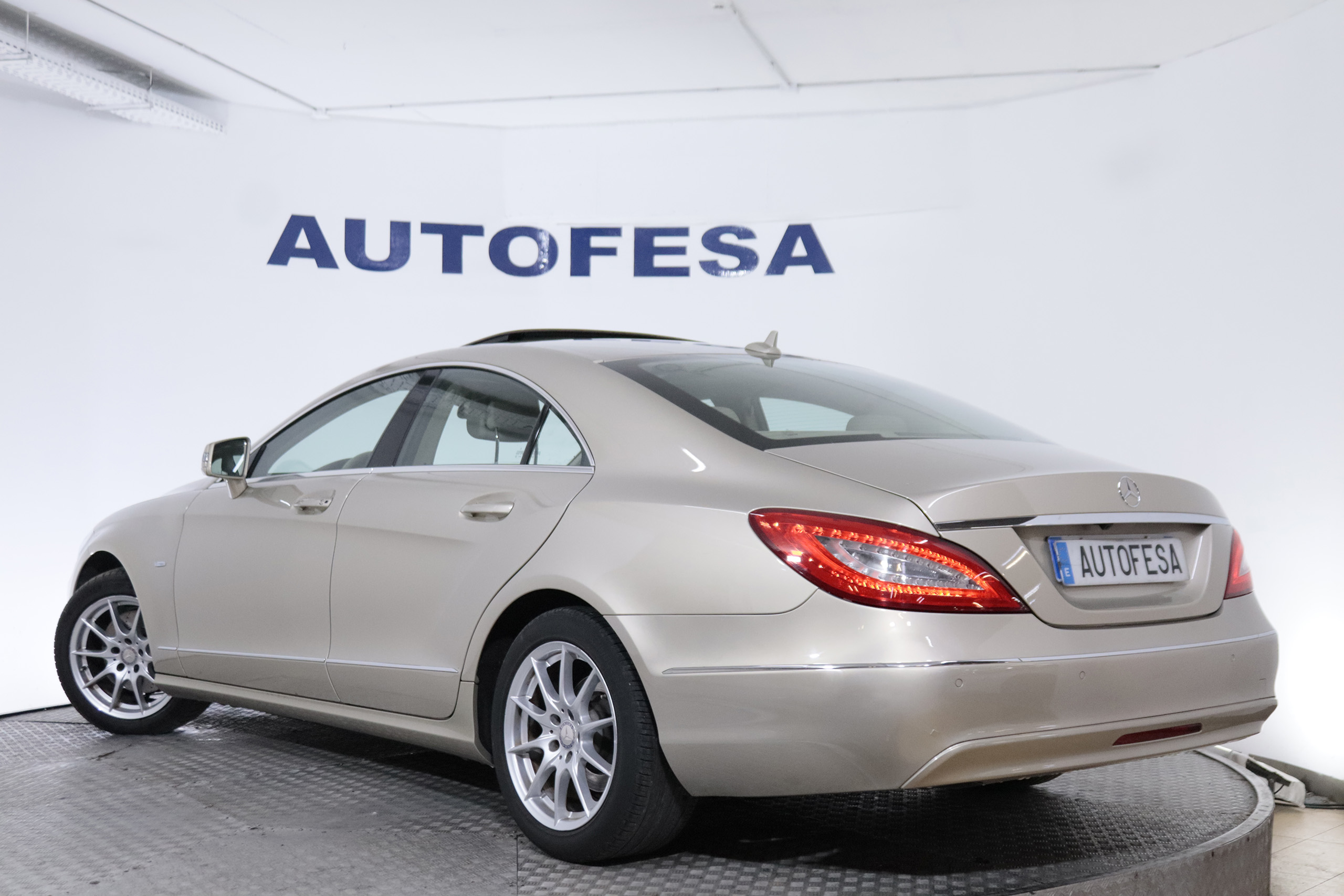 Mercedes-benz Cls 350 CLASE C CLS350 CDI AUTO 258CV 4P # CUERO, TECHO ELEC, NAVY foto 5