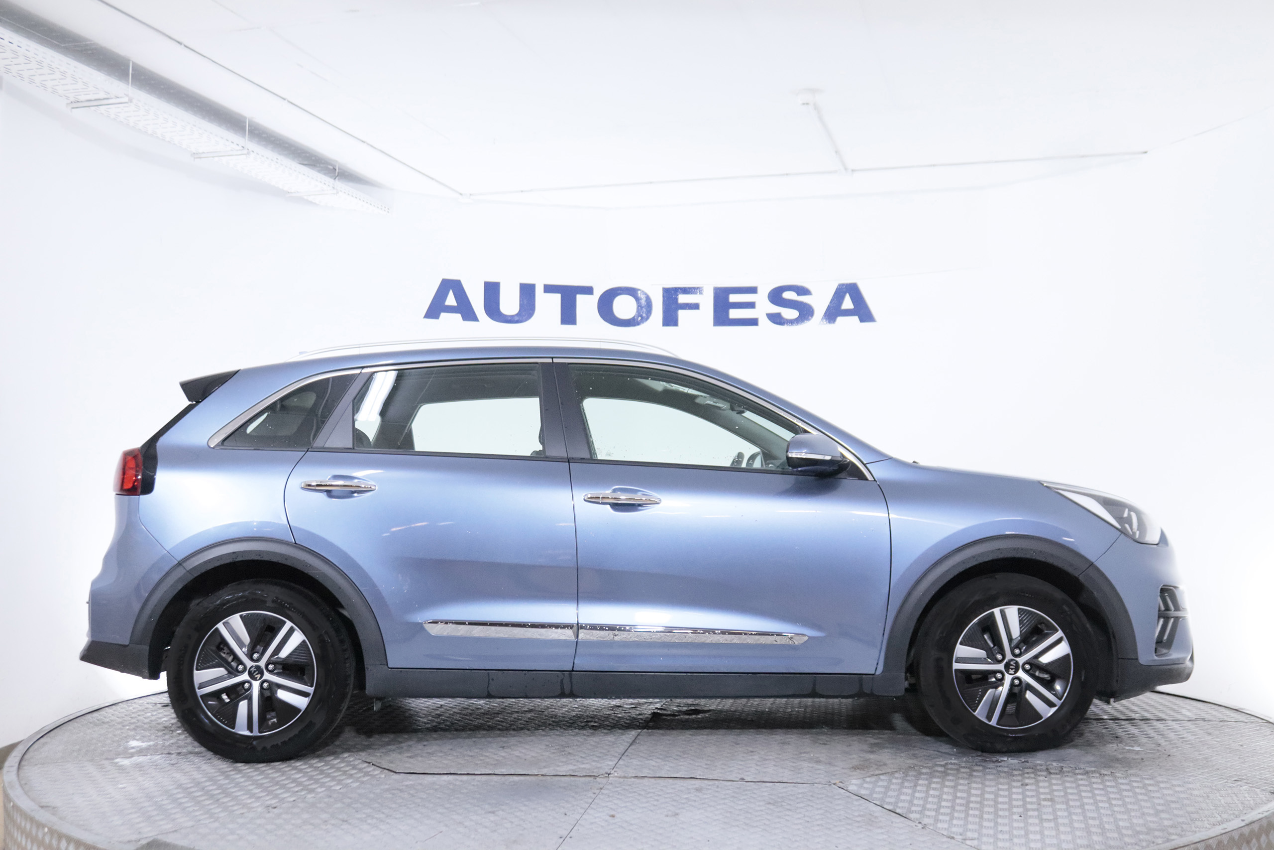 Kia Niro 1.6 PHEV DRIVE AUTO 141CV 5P # IVA DEDUCIBLE, NAVY, PARKTRONIC foto 13