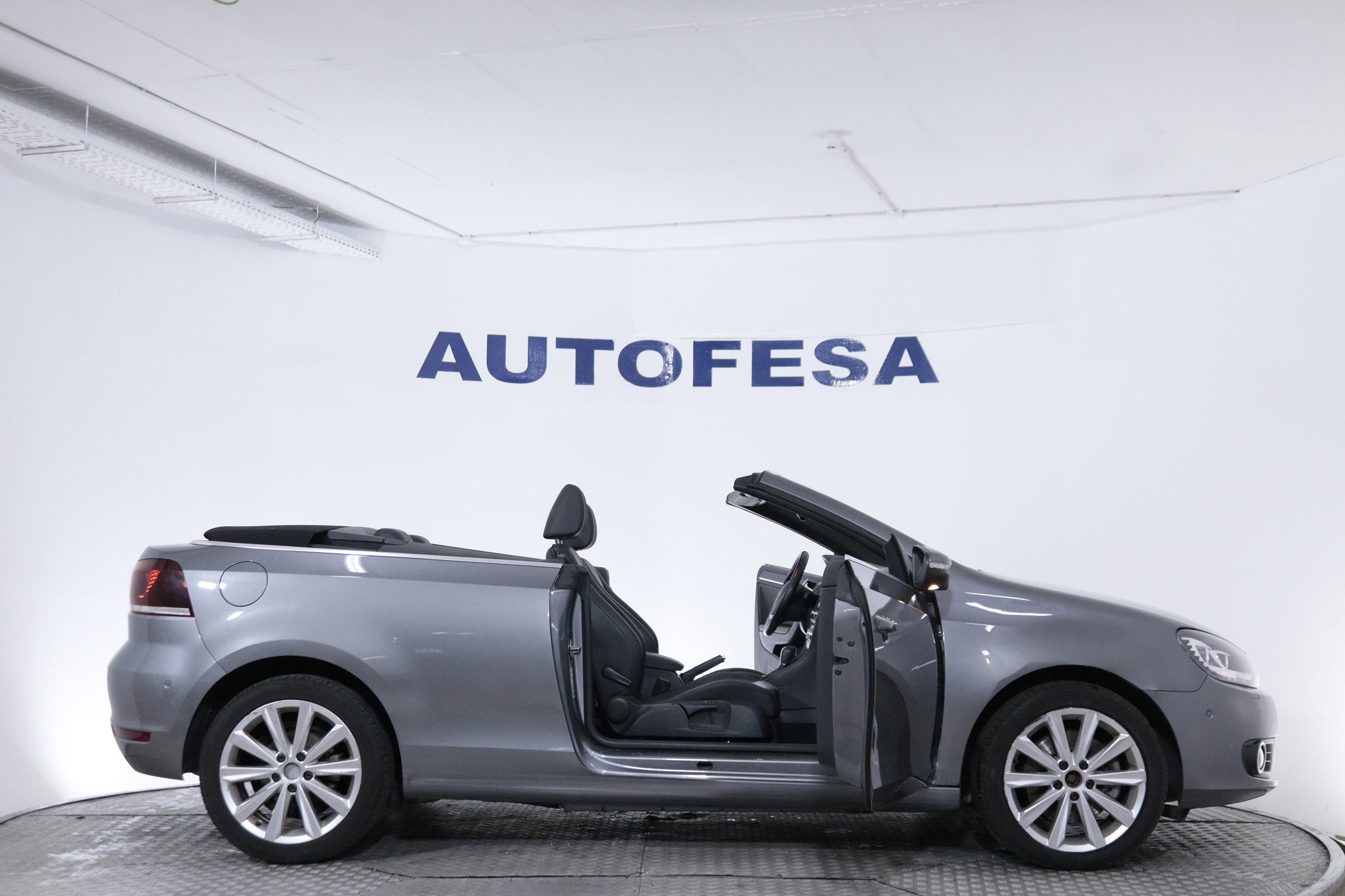 Volkswagen Golf CABRIO 2.0 TDI DSG AUTO 140CV 2P # CUERO, PARKTRONIC foto 14
