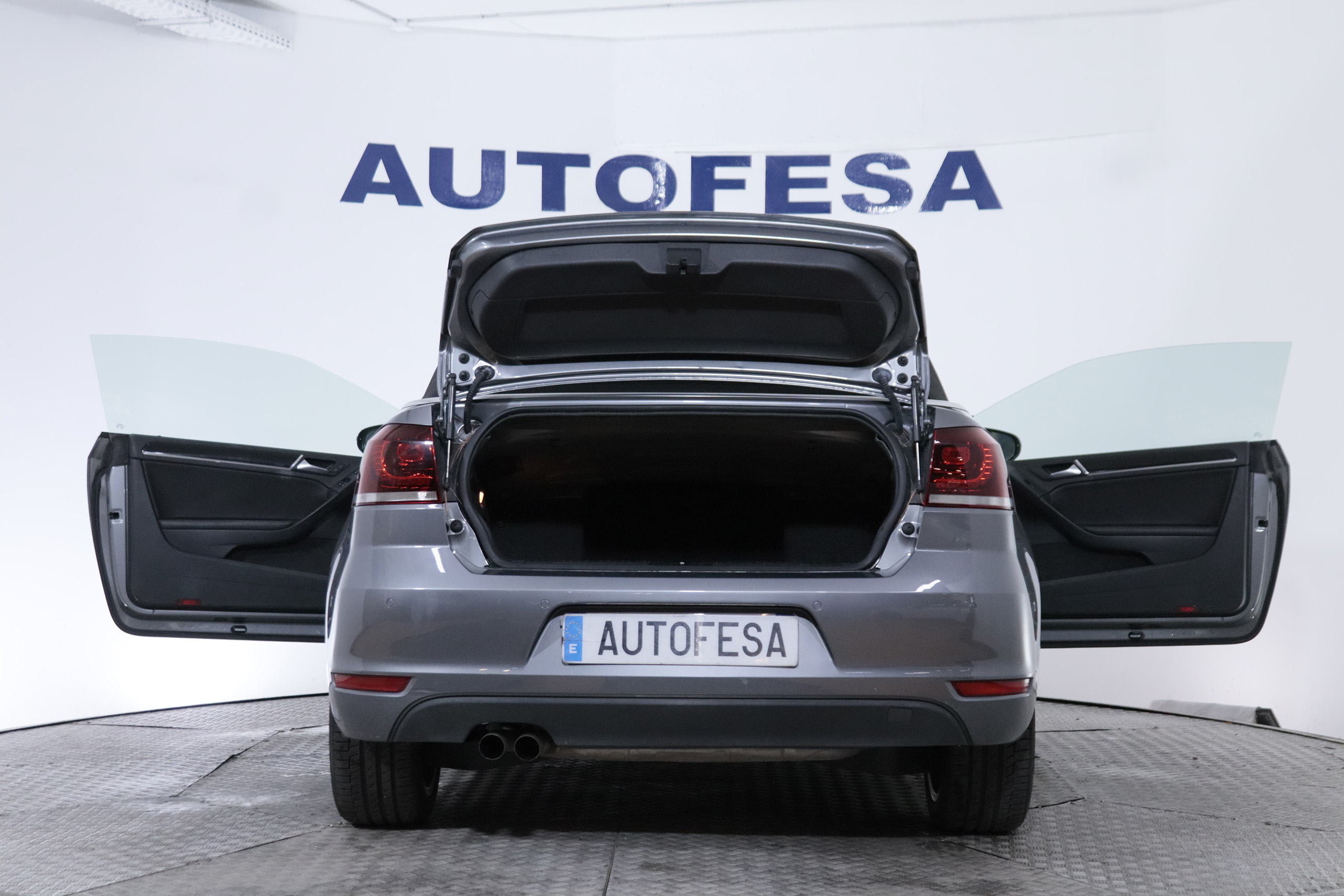 Volkswagen Golf CABRIO 2.0 TDI DSG AUTO 140CV 2P # CUERO, PARKTRONIC foto 11